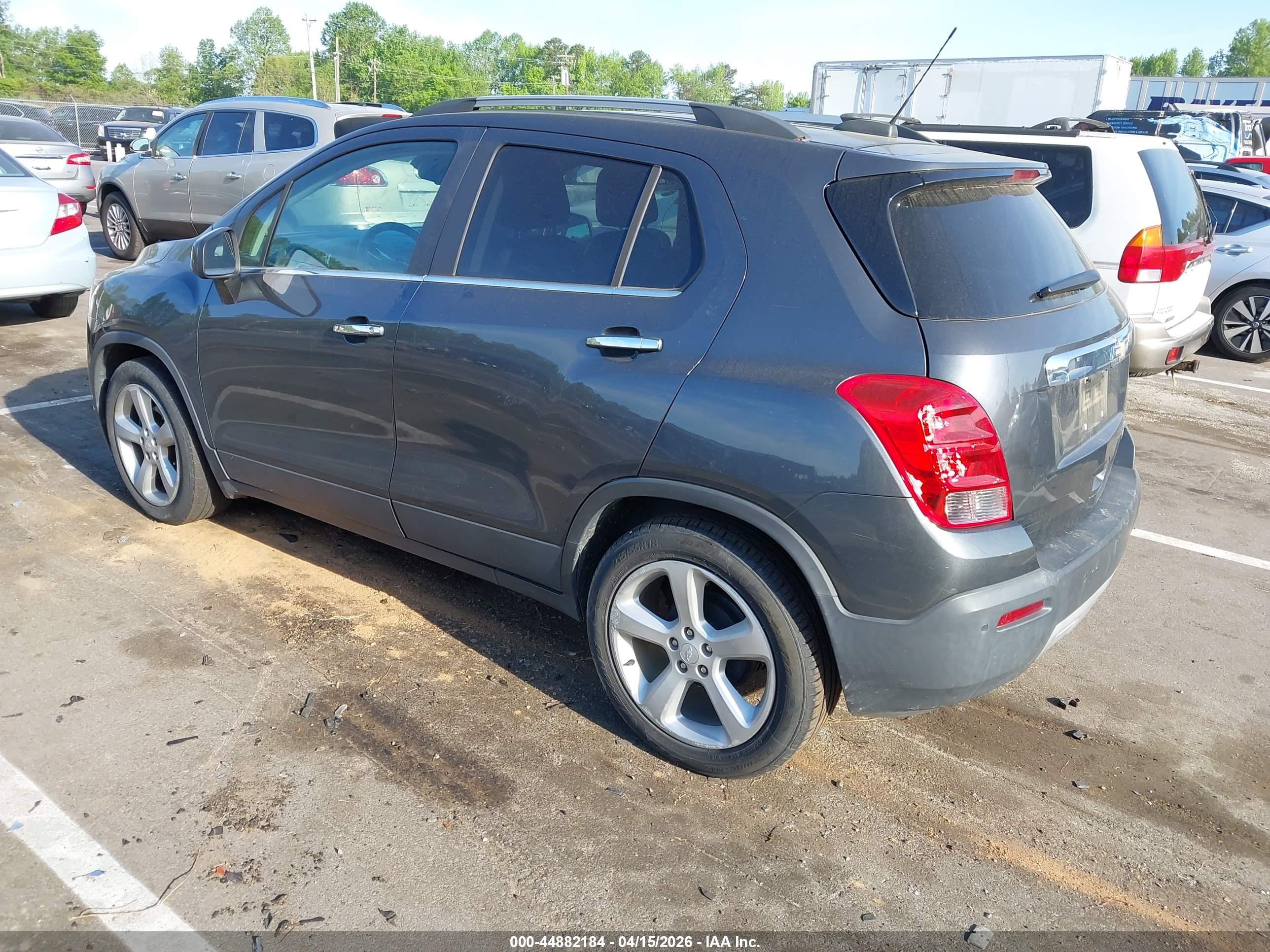CHEVROLET TRAX image 3