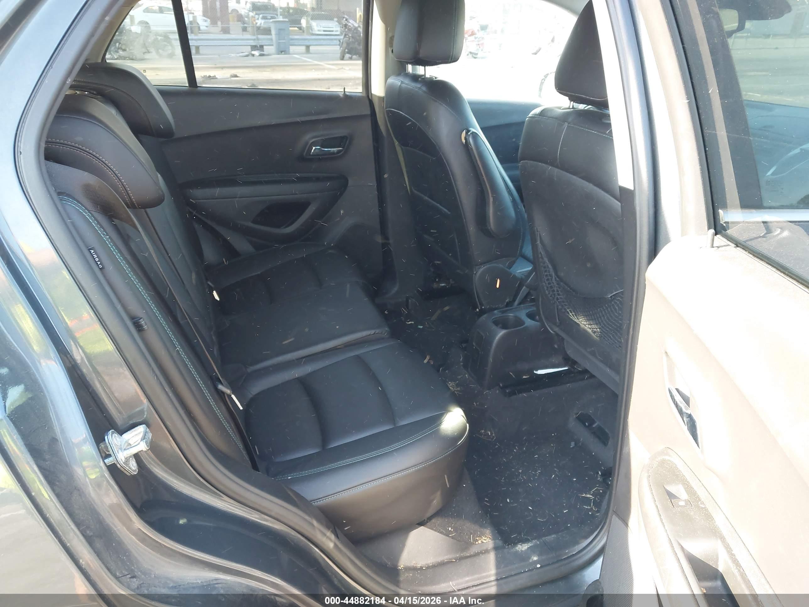CHEVROLET TRAX image 8