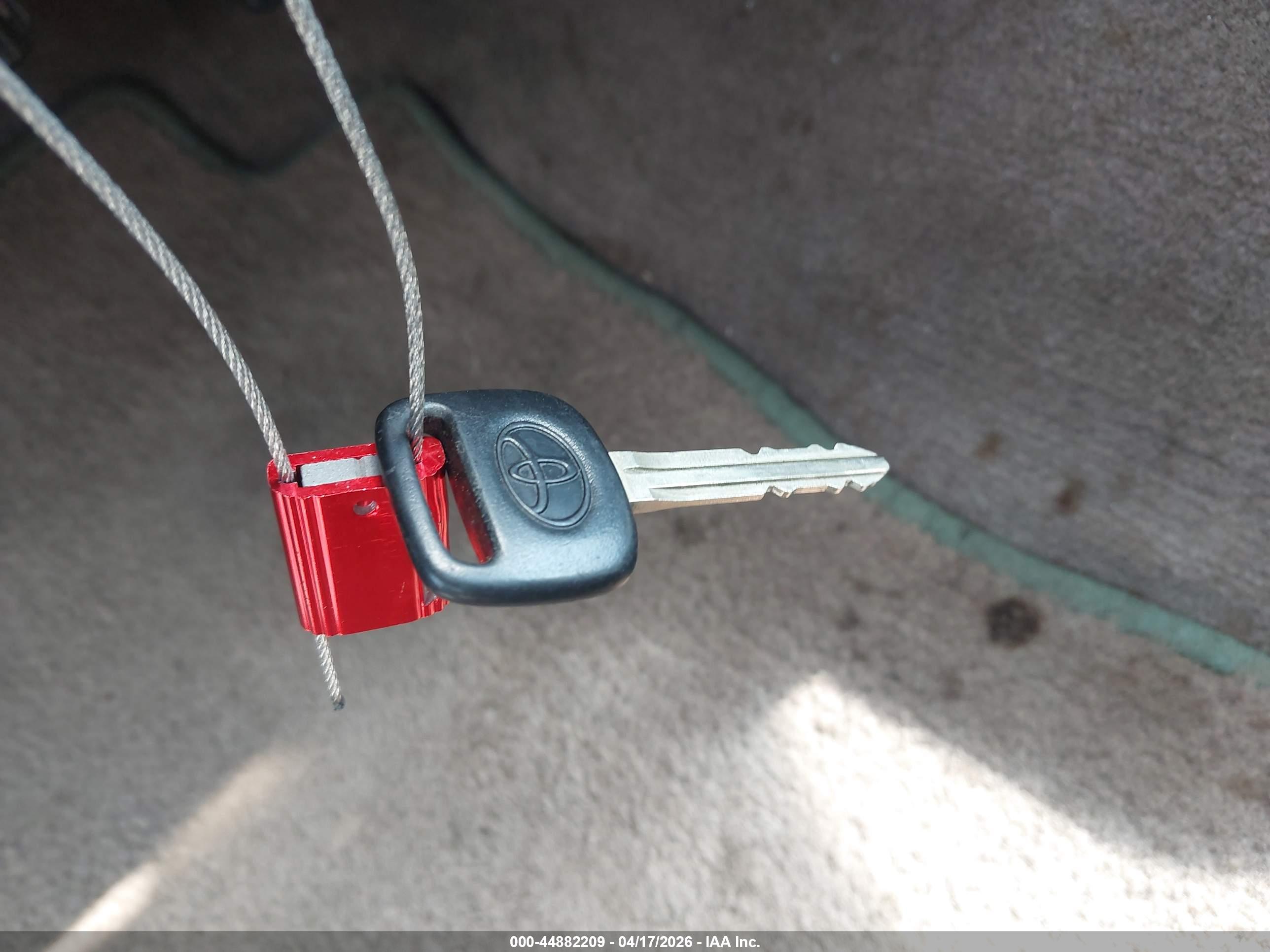 TOYOTA 4RUNNER image 11