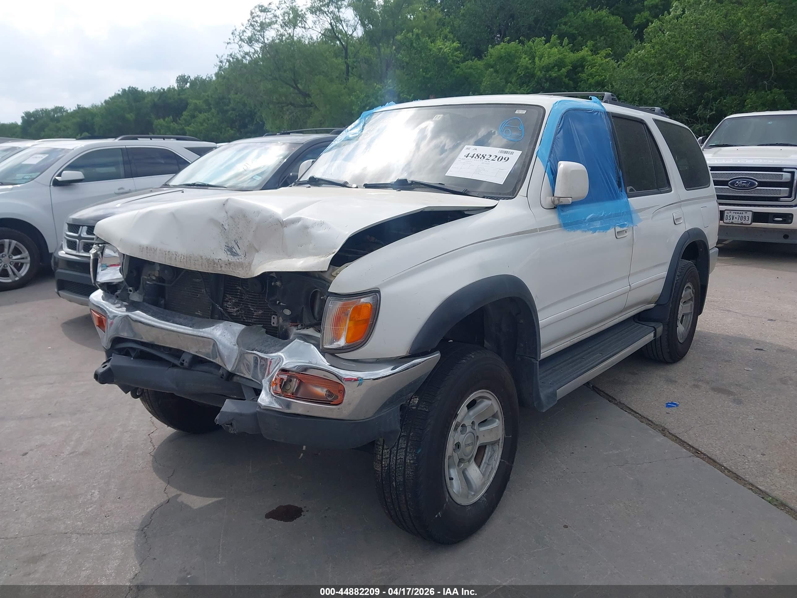 TOYOTA 4RUNNER image 2