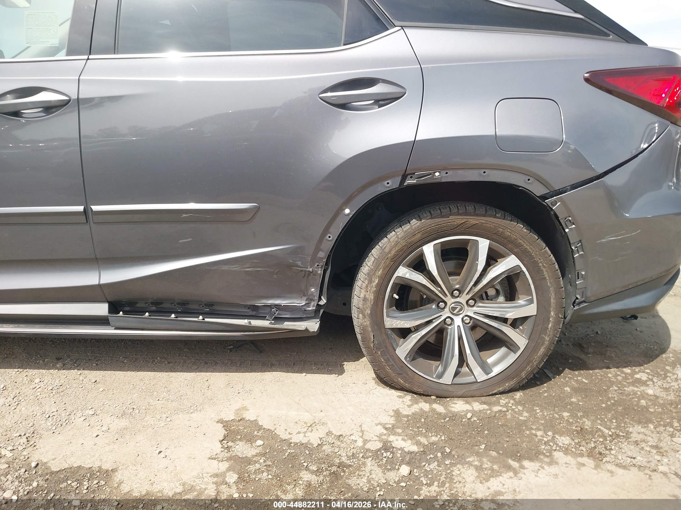 LEXUS RX image 6