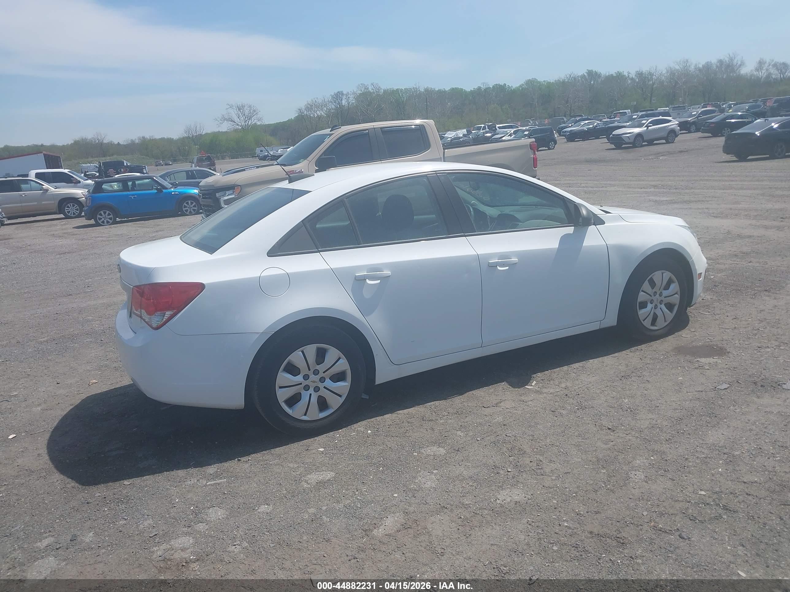 CHEVROLET CRUZE image 4