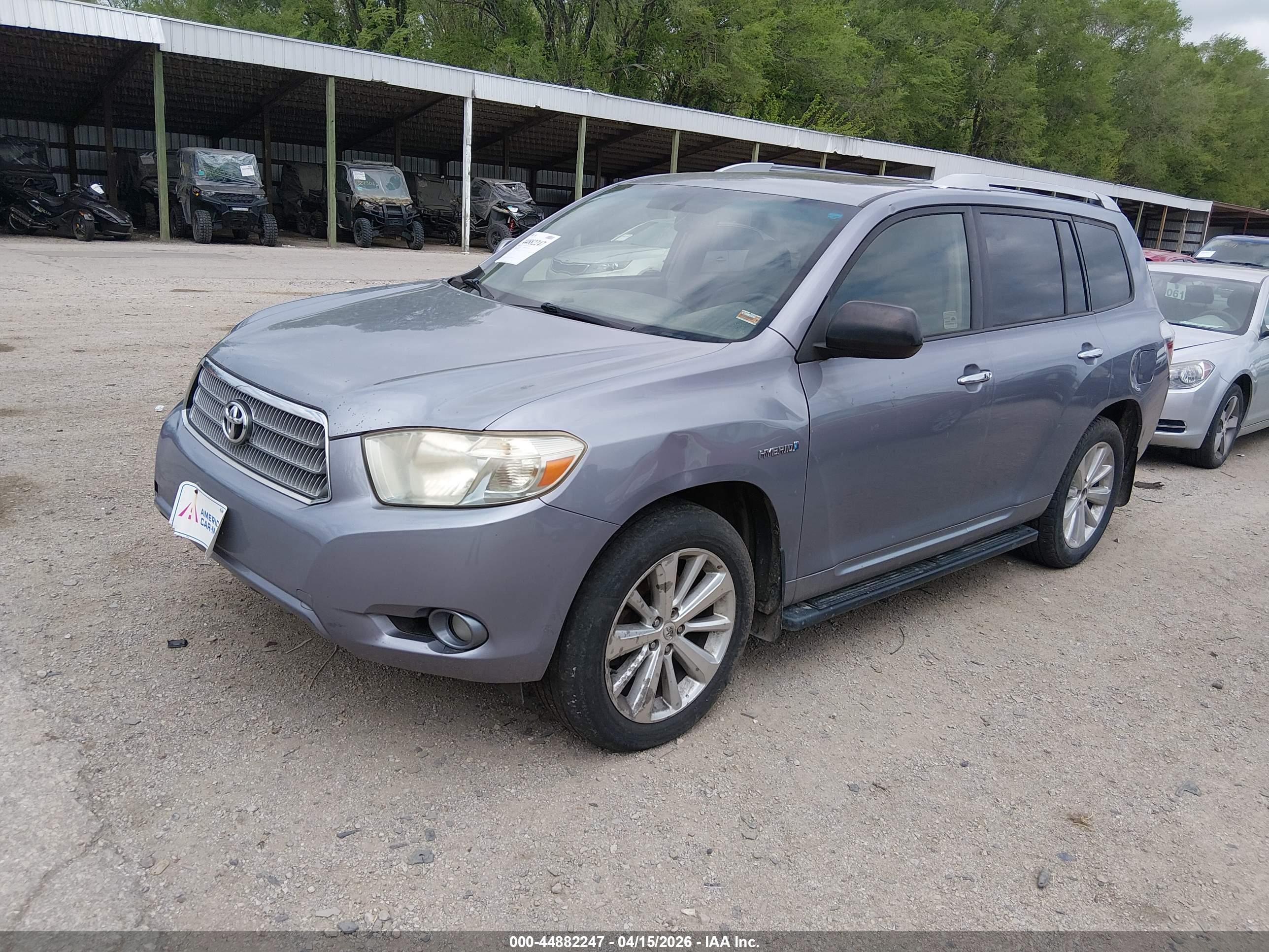 TOYOTA HIGHLANDER image 2