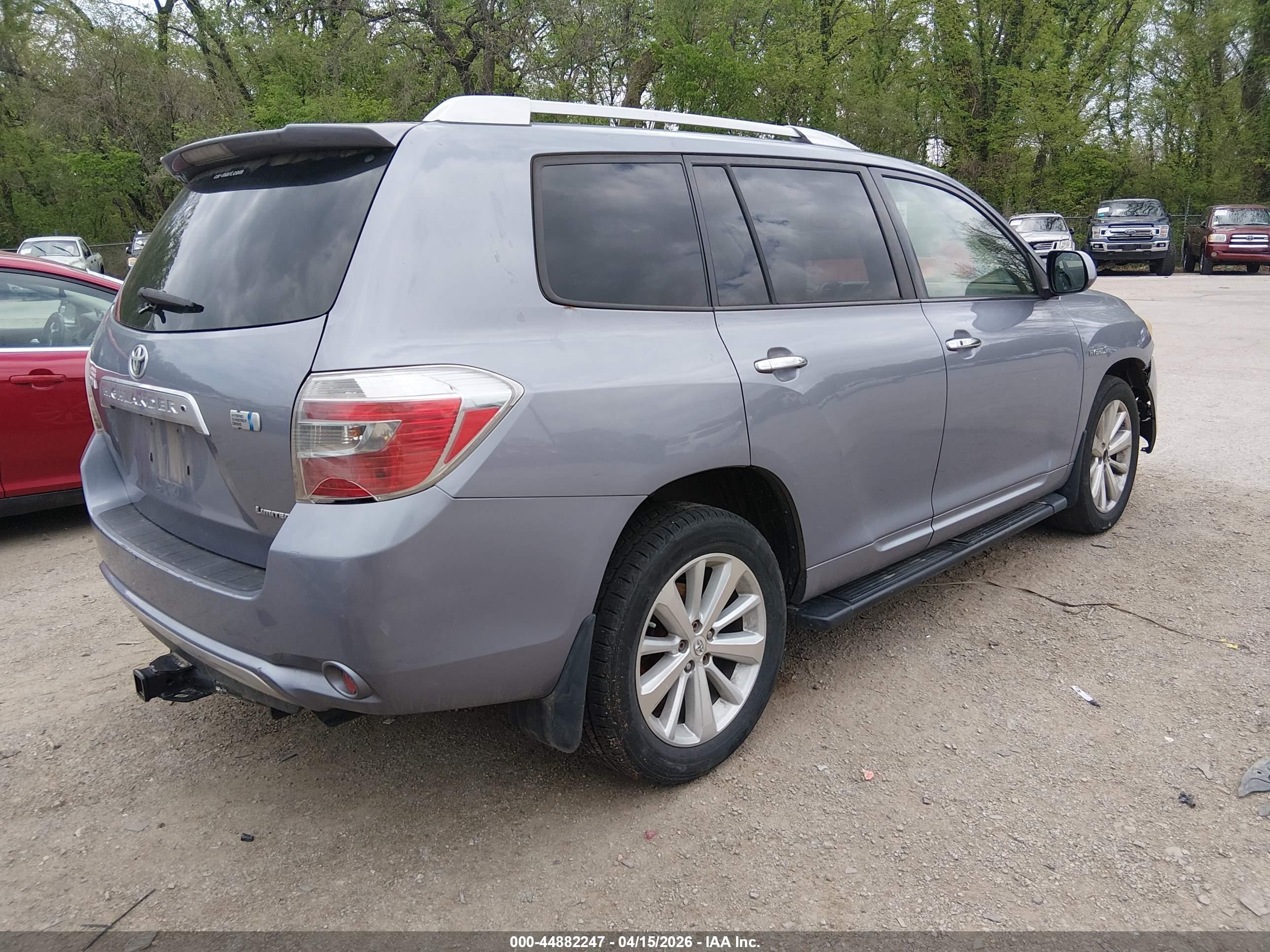 TOYOTA HIGHLANDER image 4