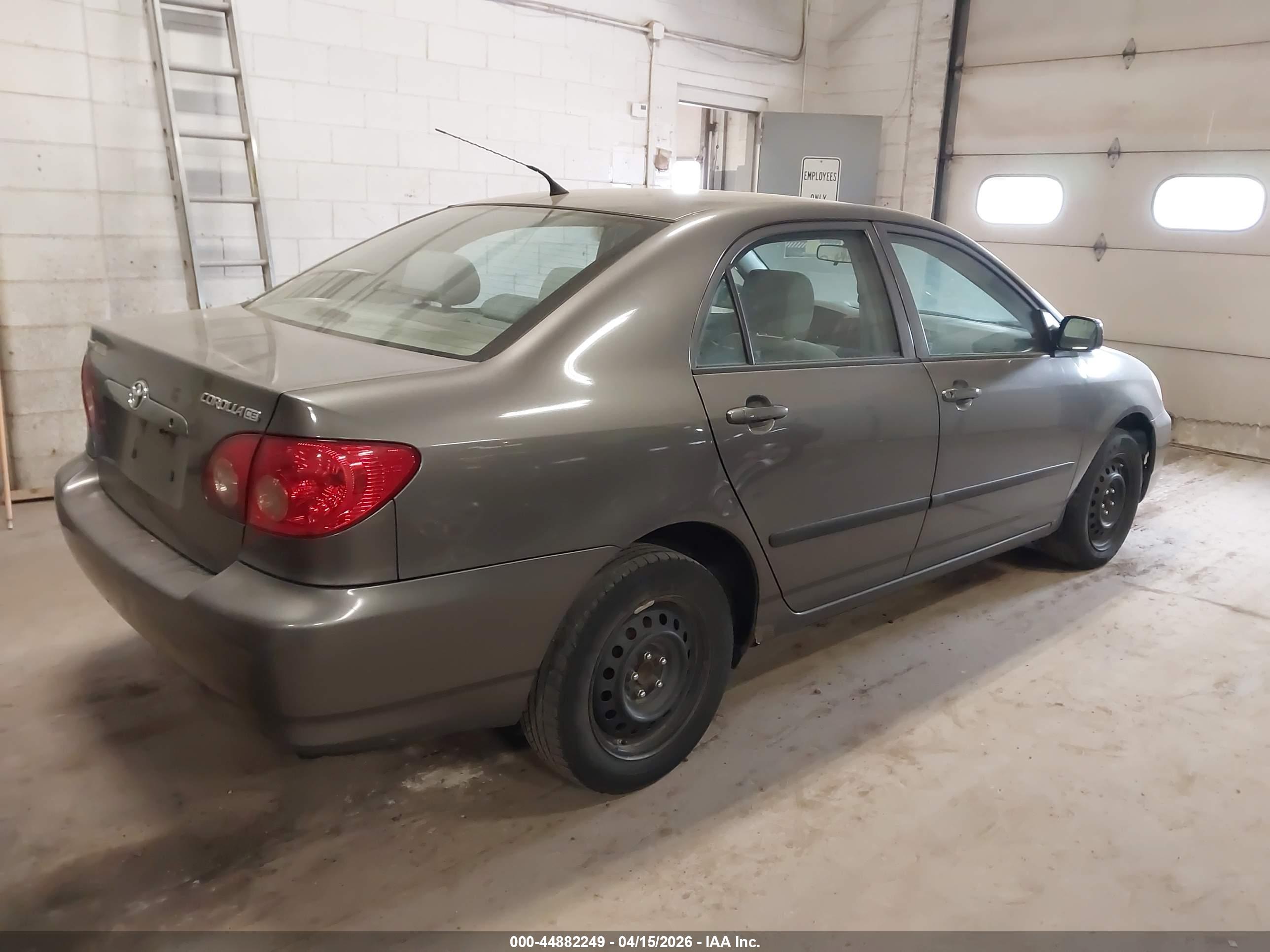 TOYOTA COROLLA image 4