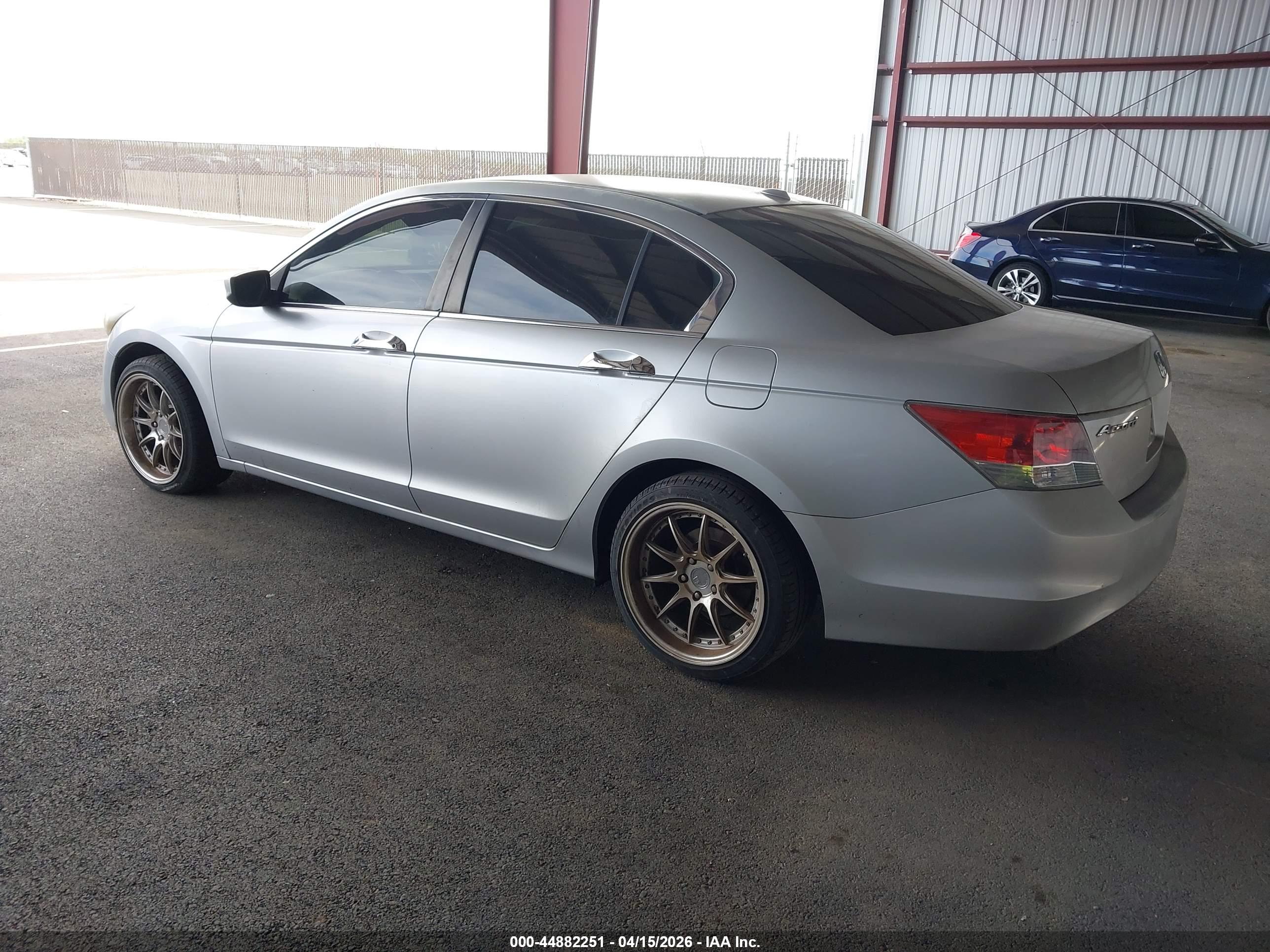 HONDA ACCORD image 3