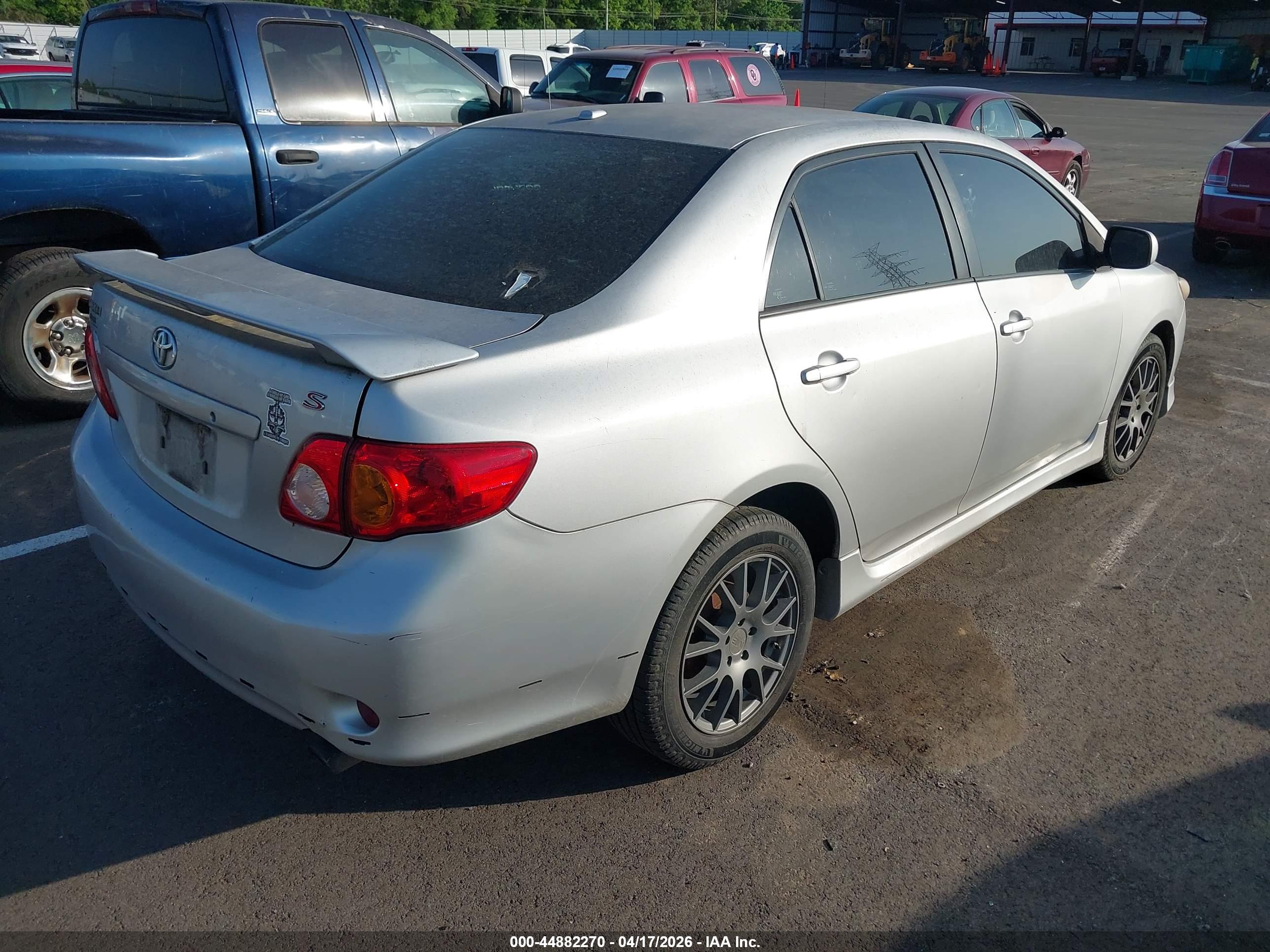 TOYOTA COROLLA image 4