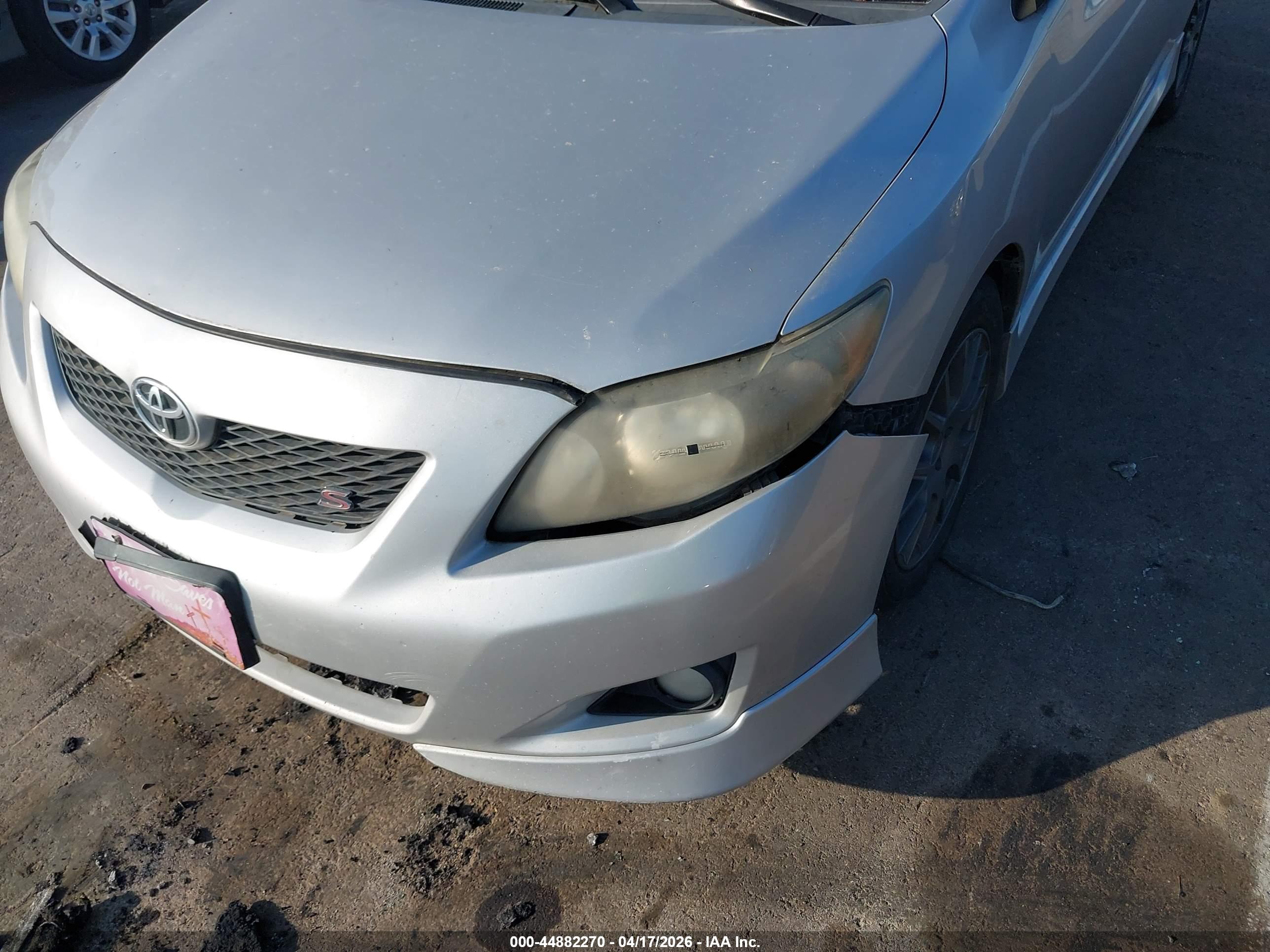 TOYOTA COROLLA image 6