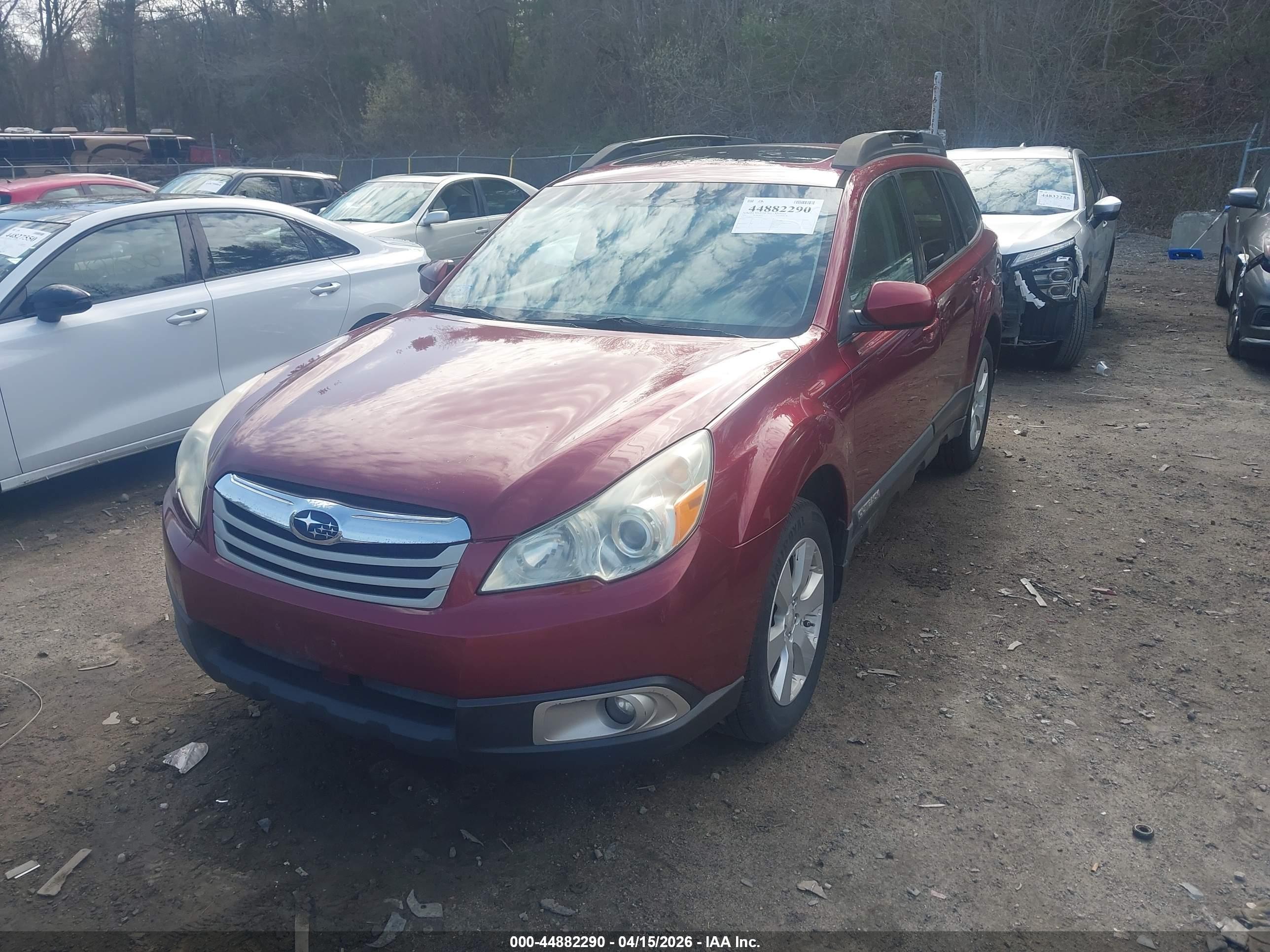 SUBARU OUTBACK image 2