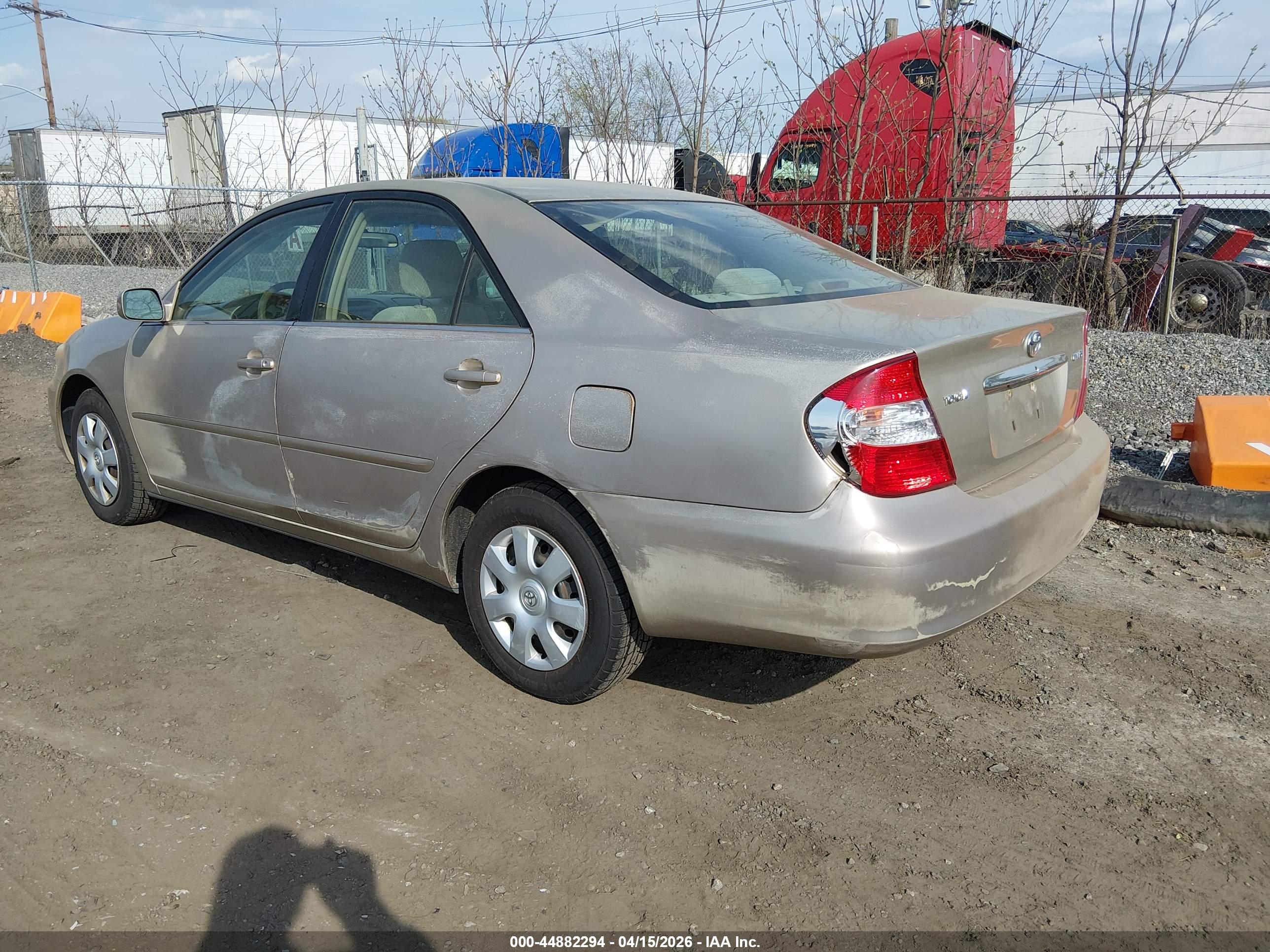 TOYOTA CAMRY image 3
