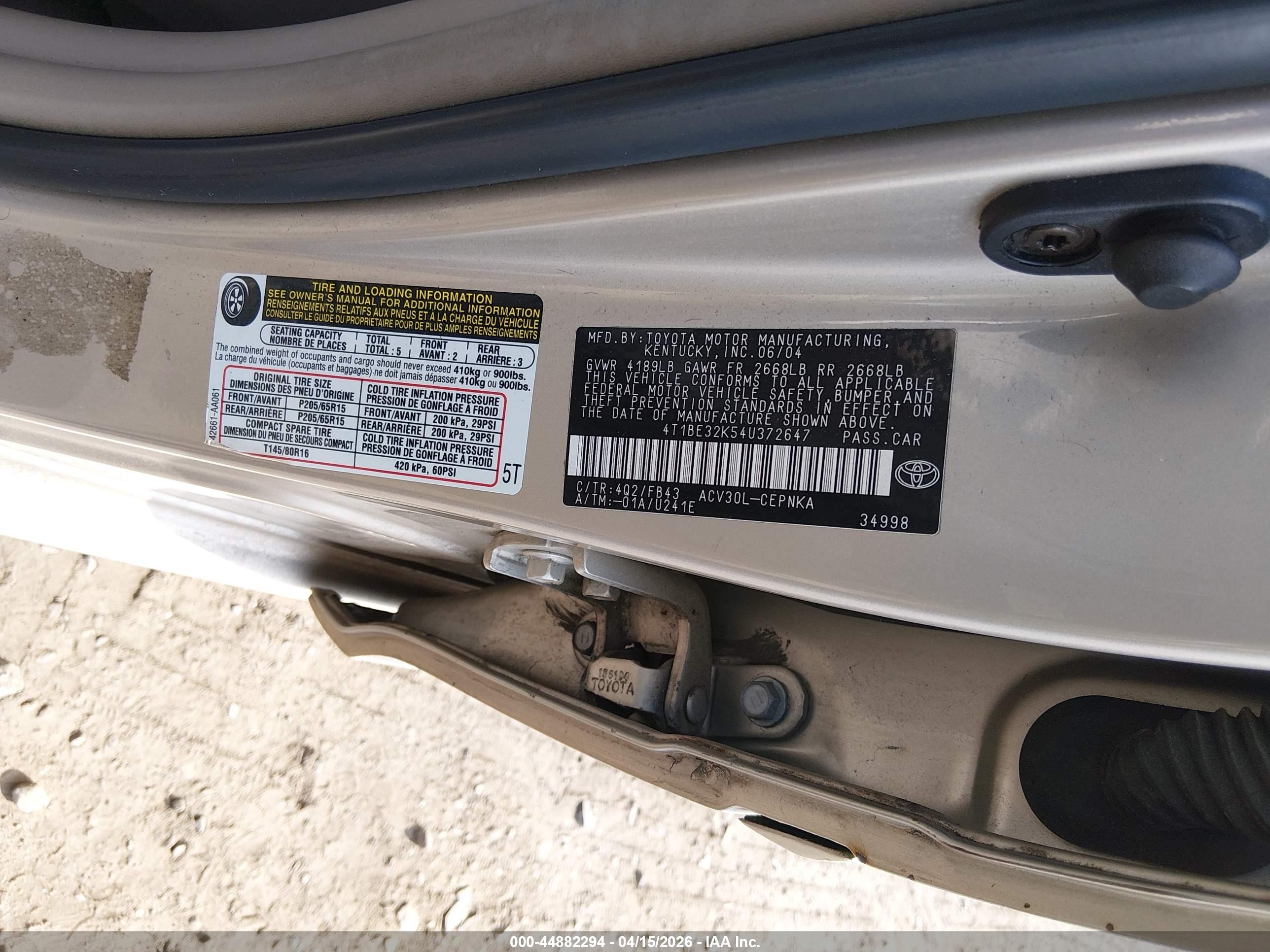 TOYOTA CAMRY image 9