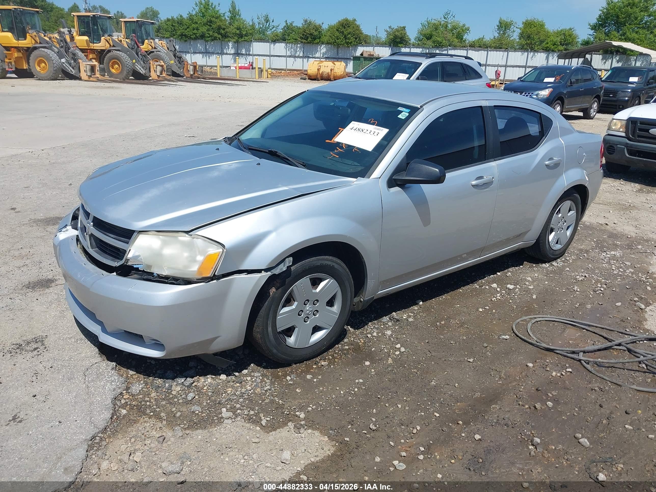 DODGE AVENGER image 2