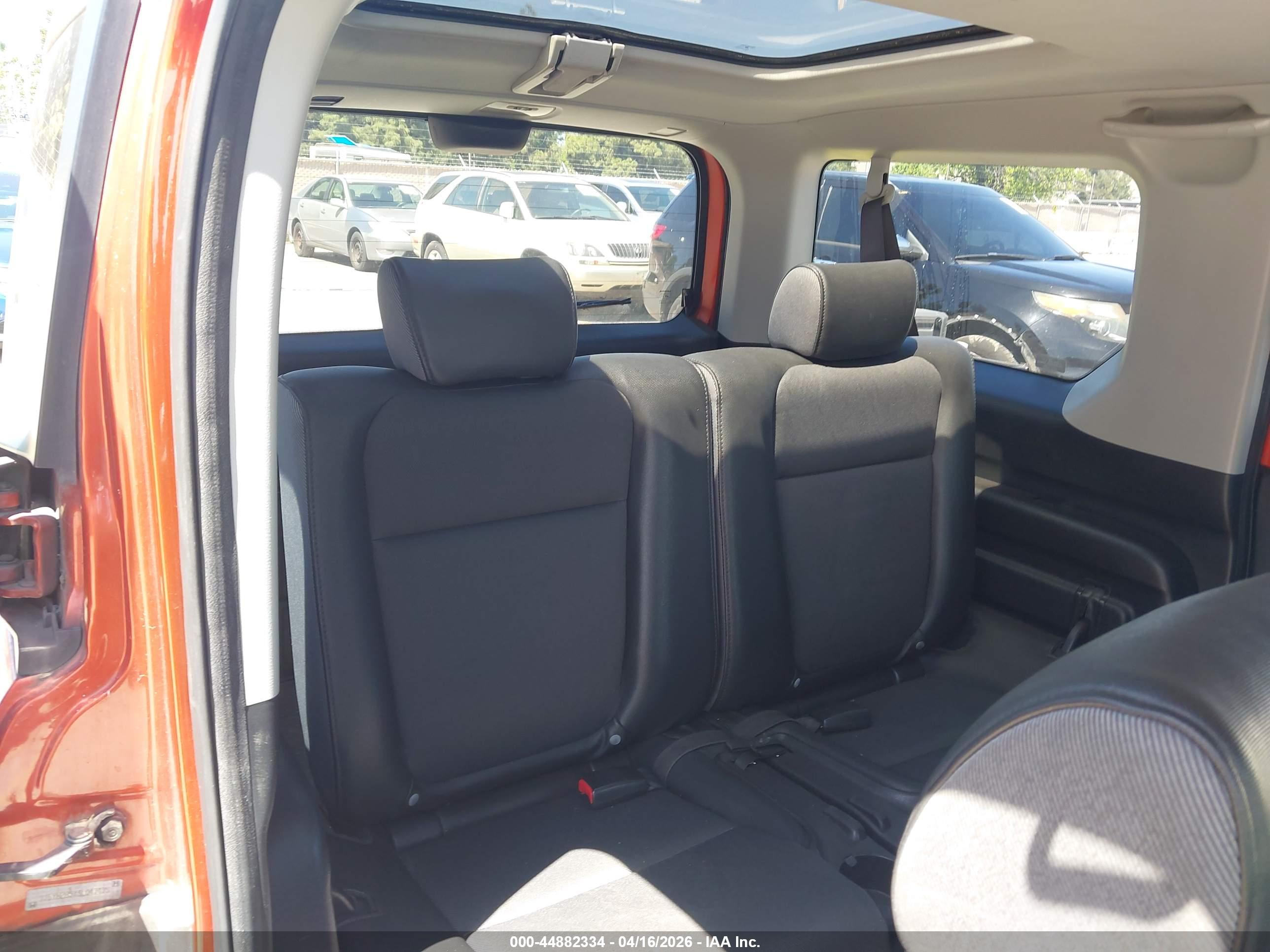 HONDA ELEMENT image 8