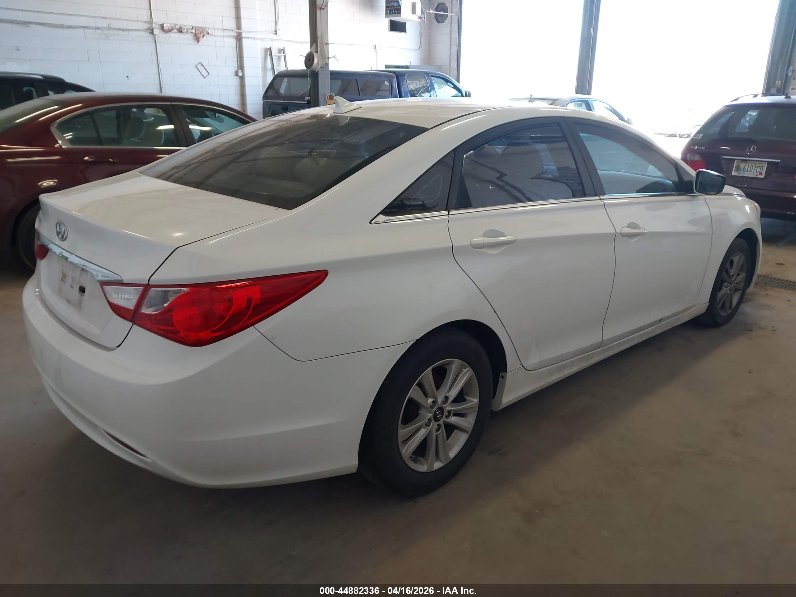 HYUNDAI SONATA image 4