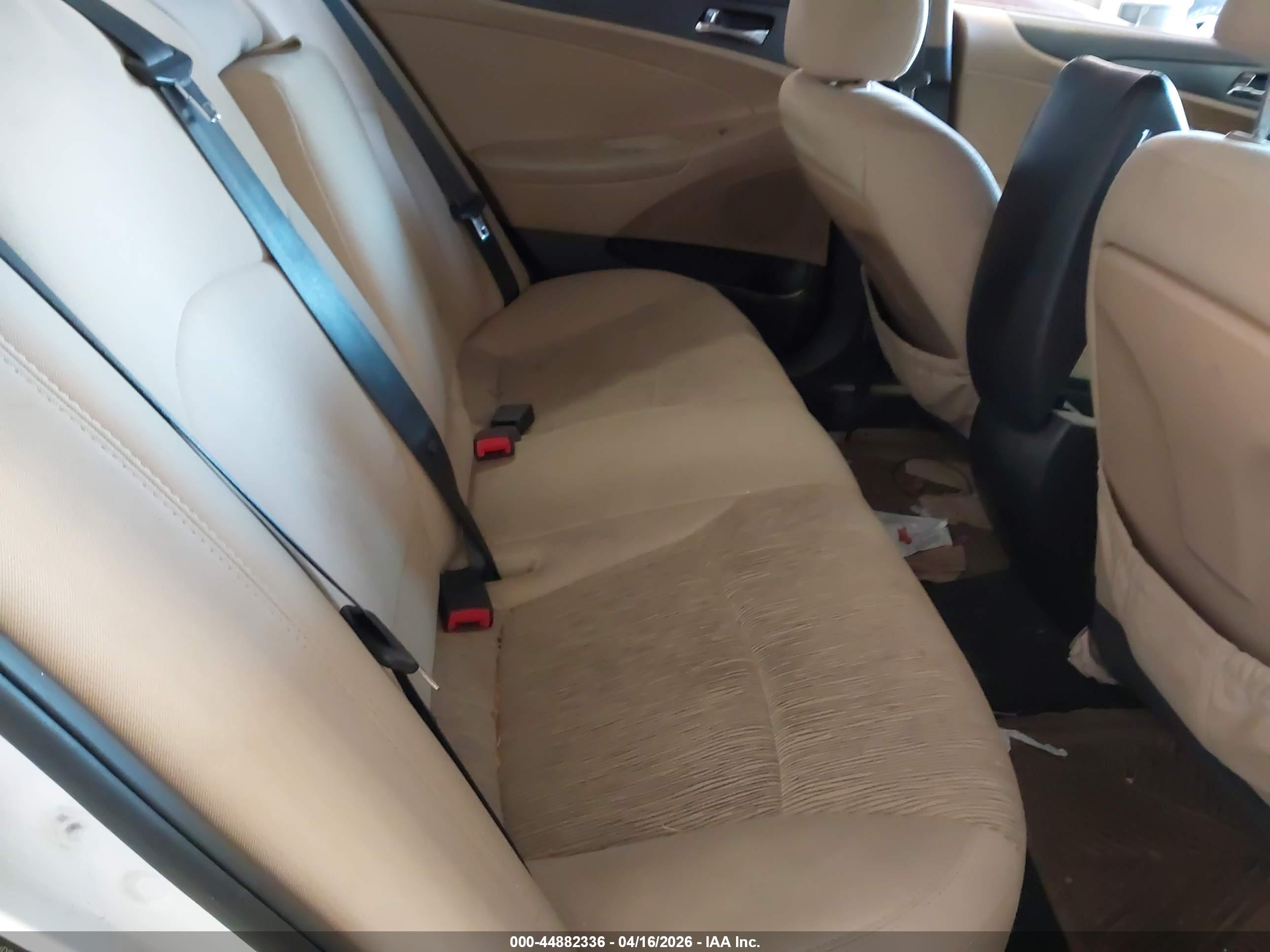 HYUNDAI SONATA image 8
