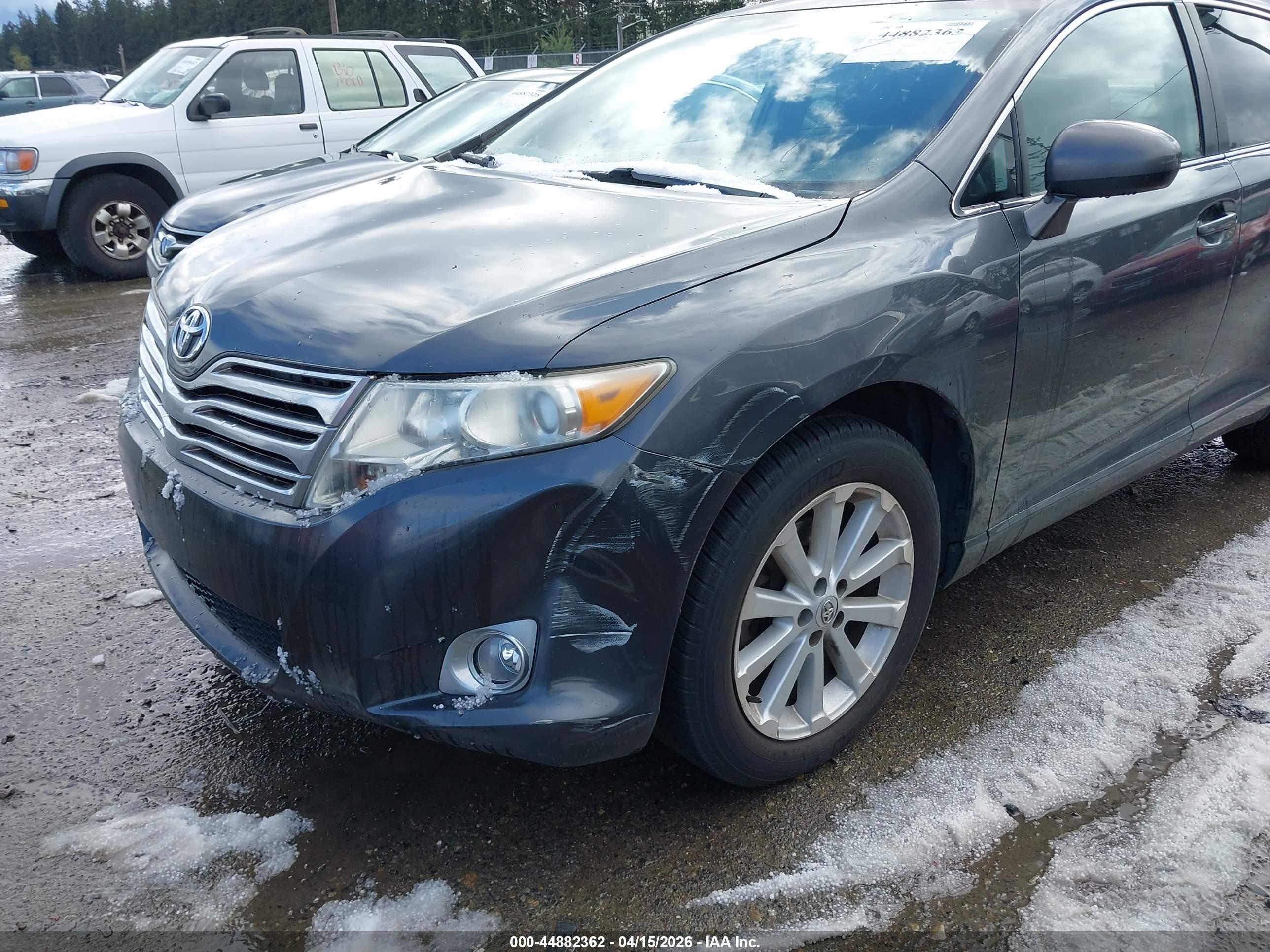 TOYOTA VENZA image 6