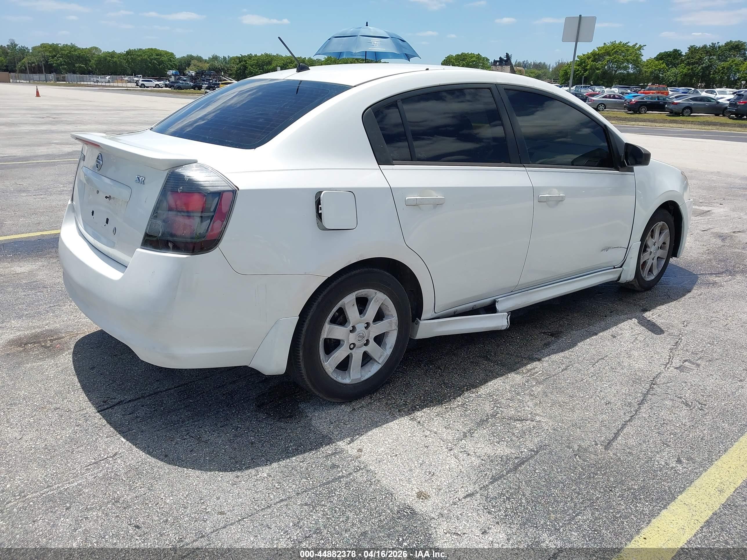 NISSAN SENTRA image 4