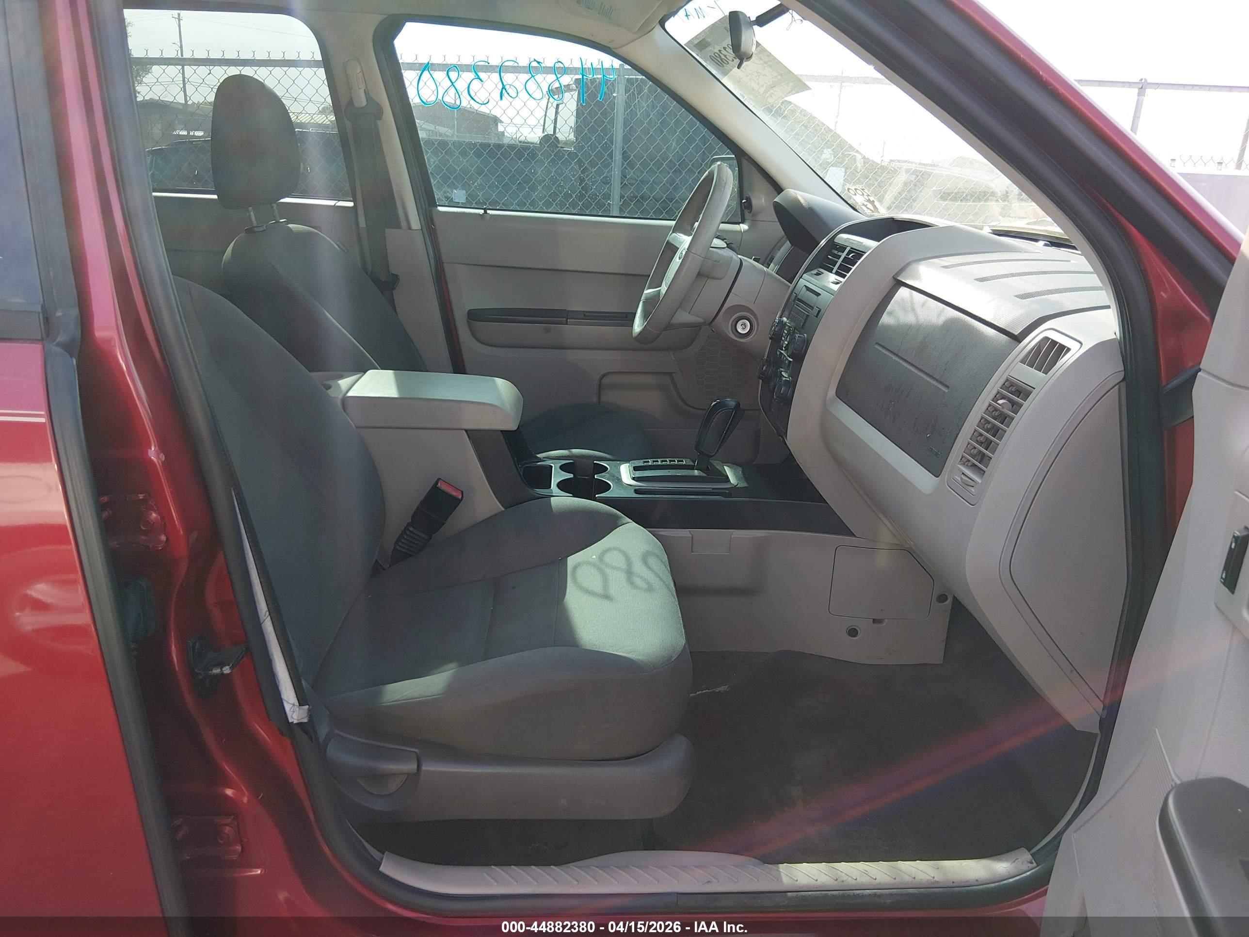 FORD ESCAPE image 5