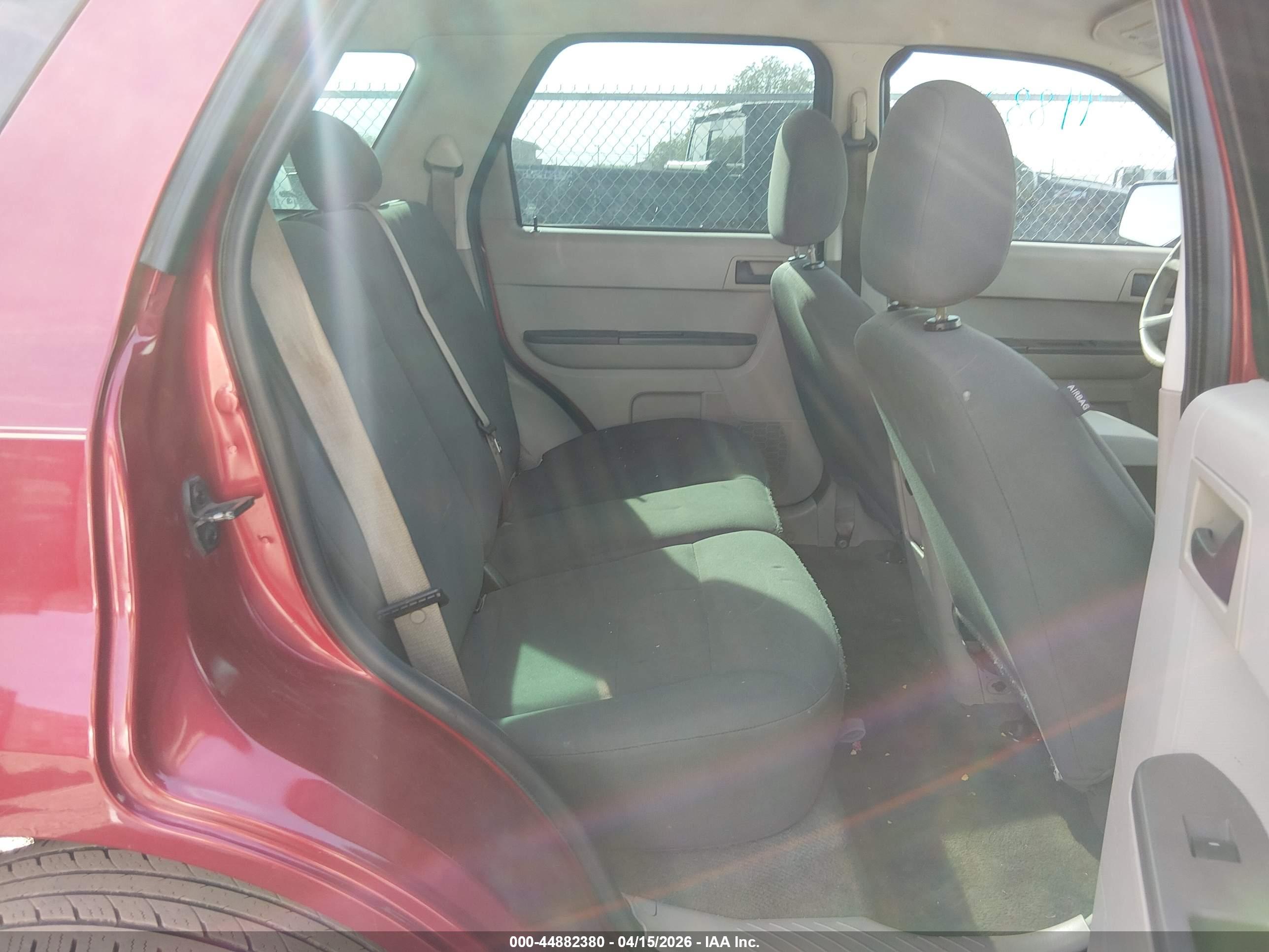FORD ESCAPE image 8