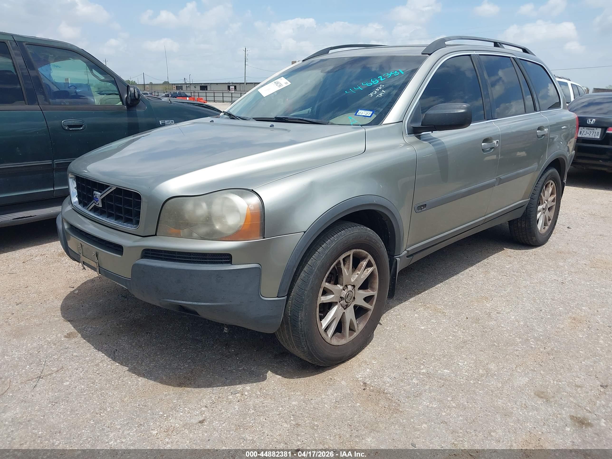 VOLVO XC90 image 2