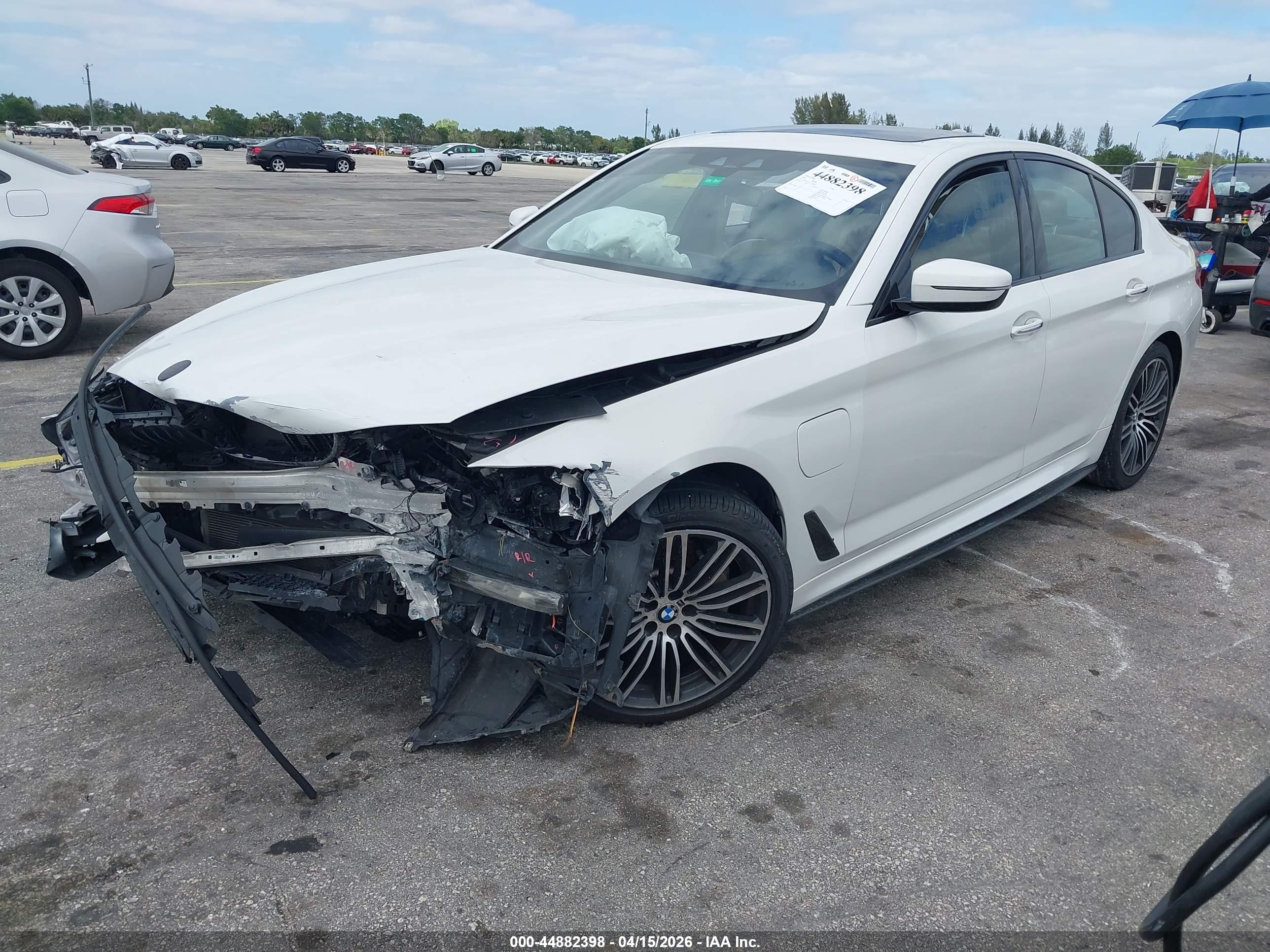 BMW 530E image 2
