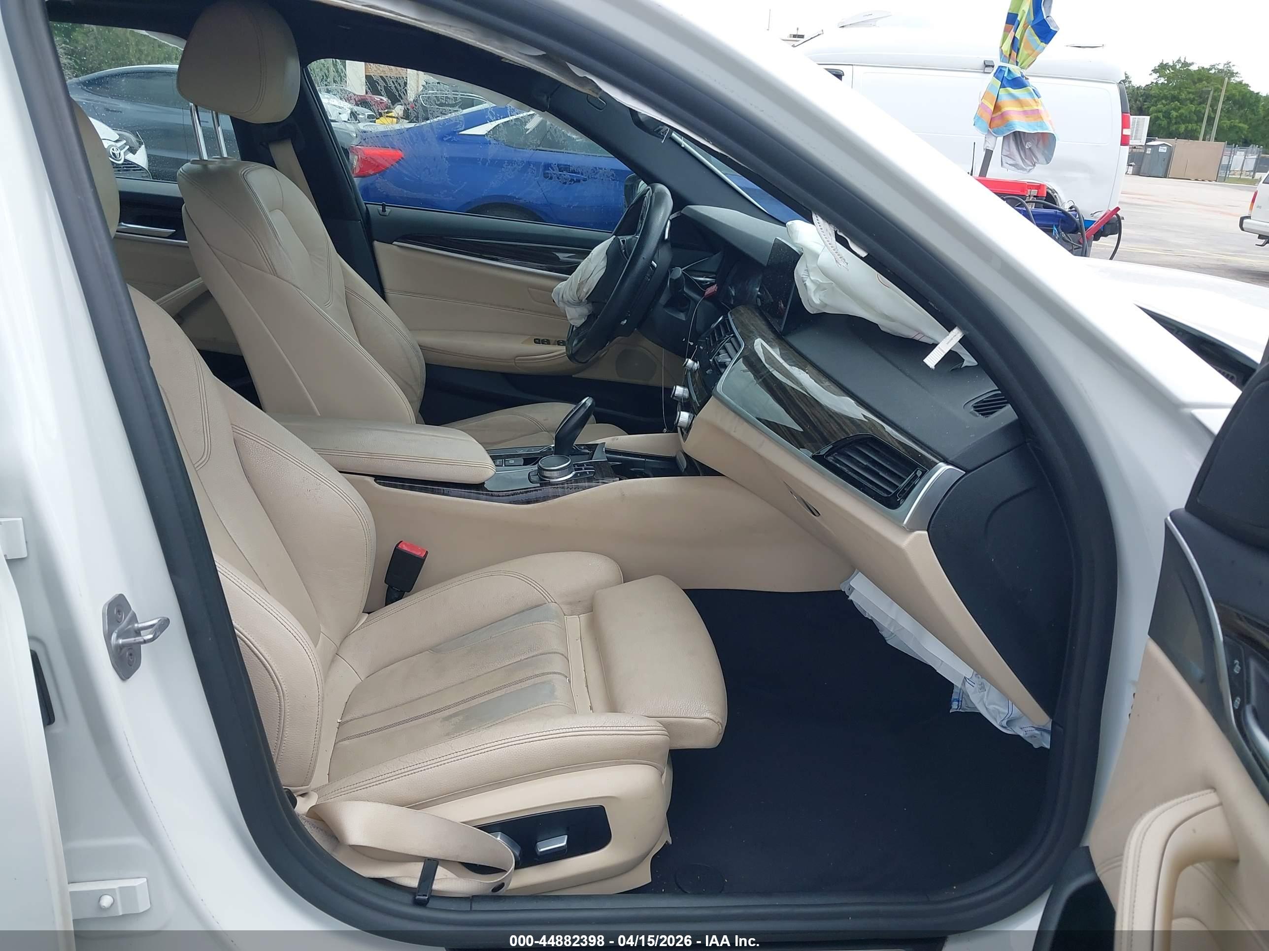 BMW 530E image 5