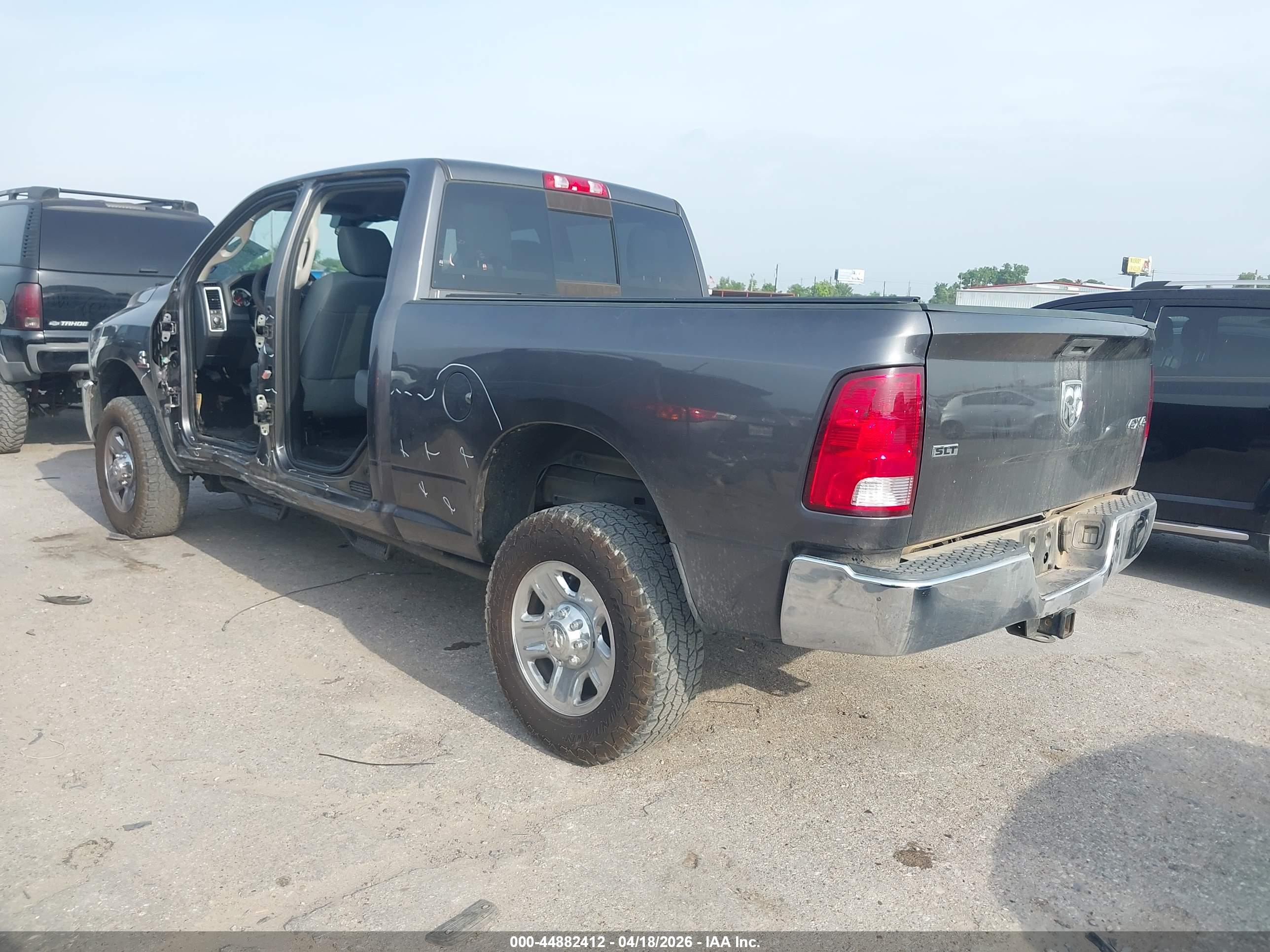 RAM 2500 image 3