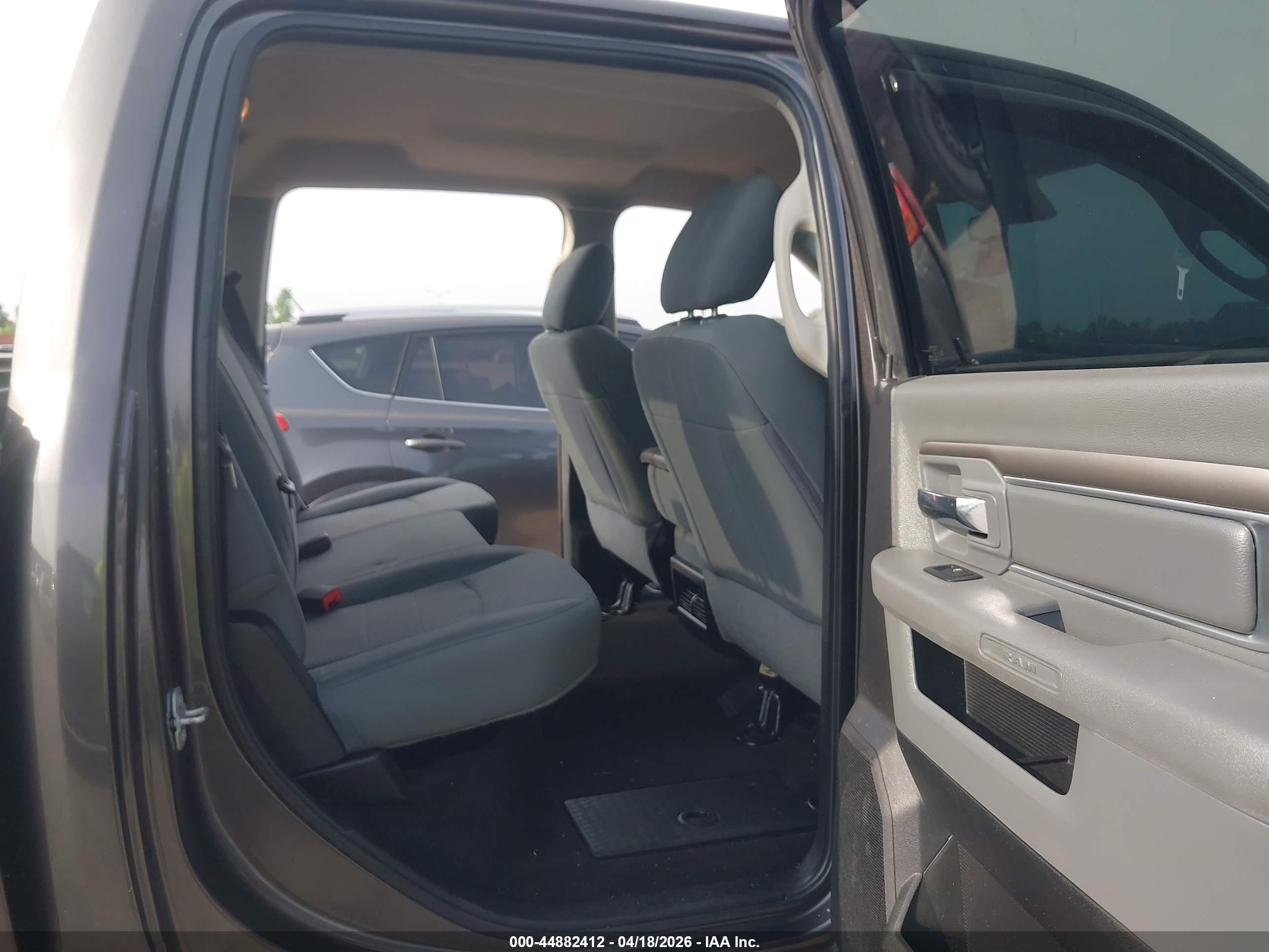 RAM 2500 image 8