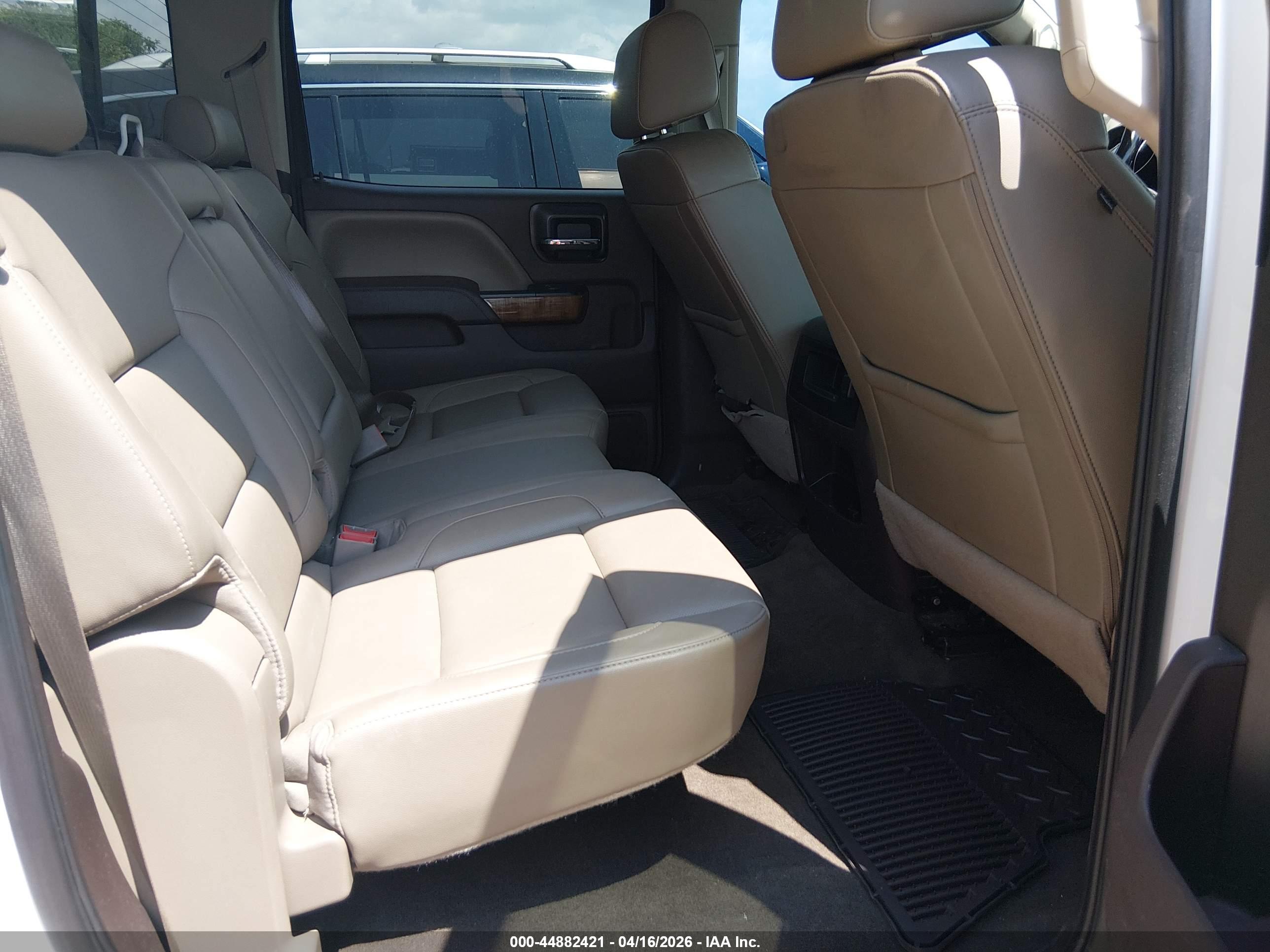 GMC SIERRA image 8