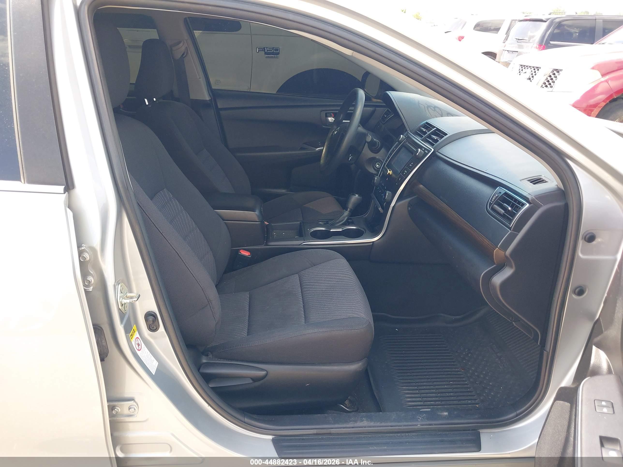 TOYOTA CAMRY image 5
