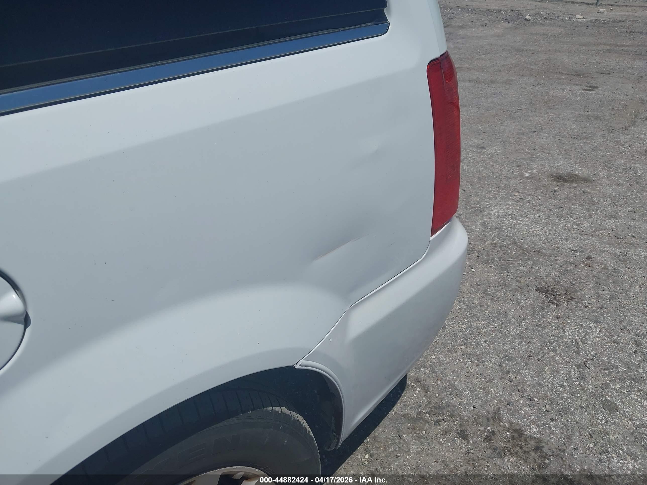 CHRYSLER TOWN image 6
