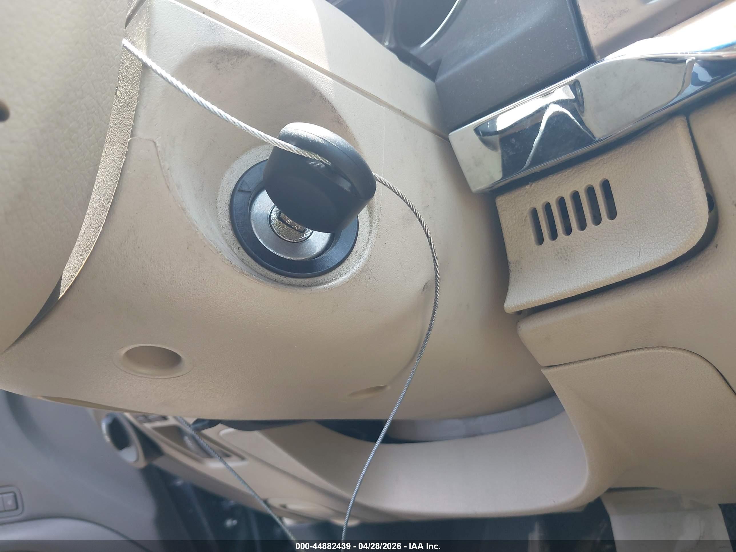 LINCOLN MKZ image 11