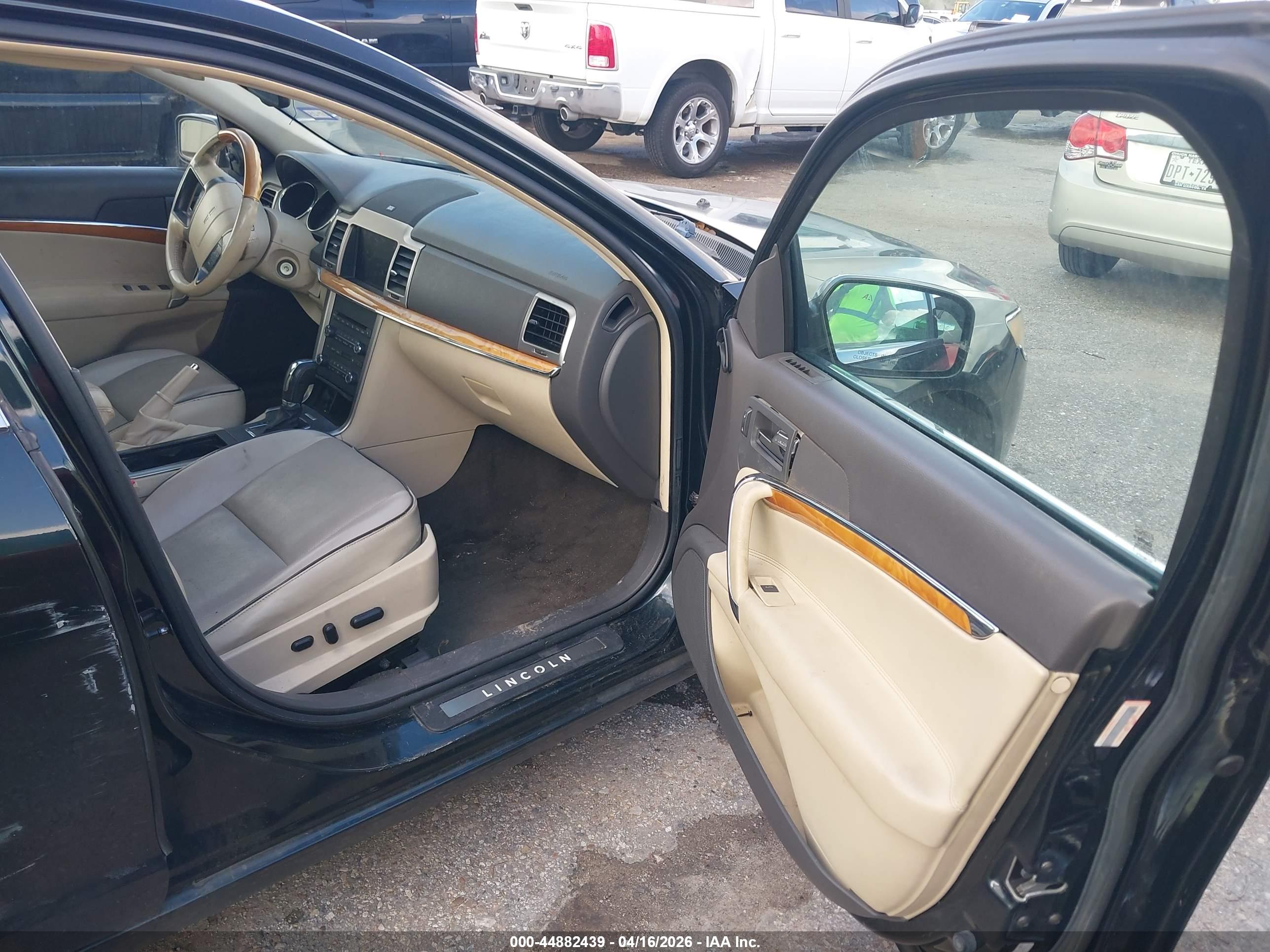 LINCOLN MKZ image 5