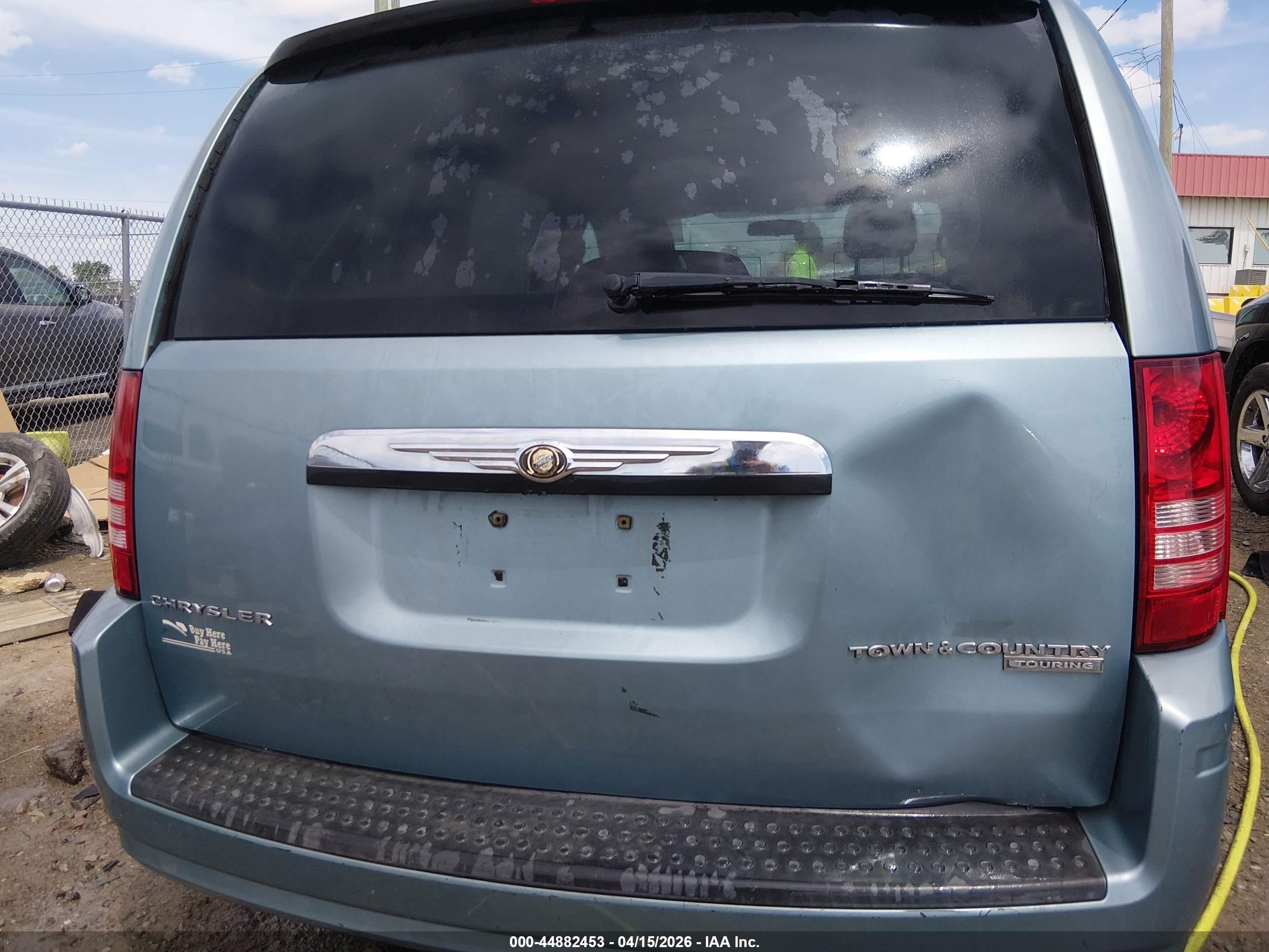 CHRYSLER TOWN image 6