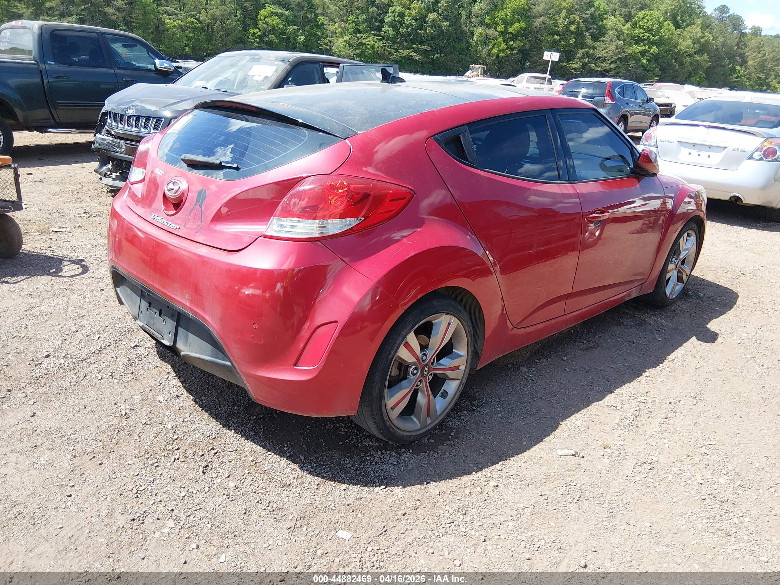 HYUNDAI VELOSTER image 4