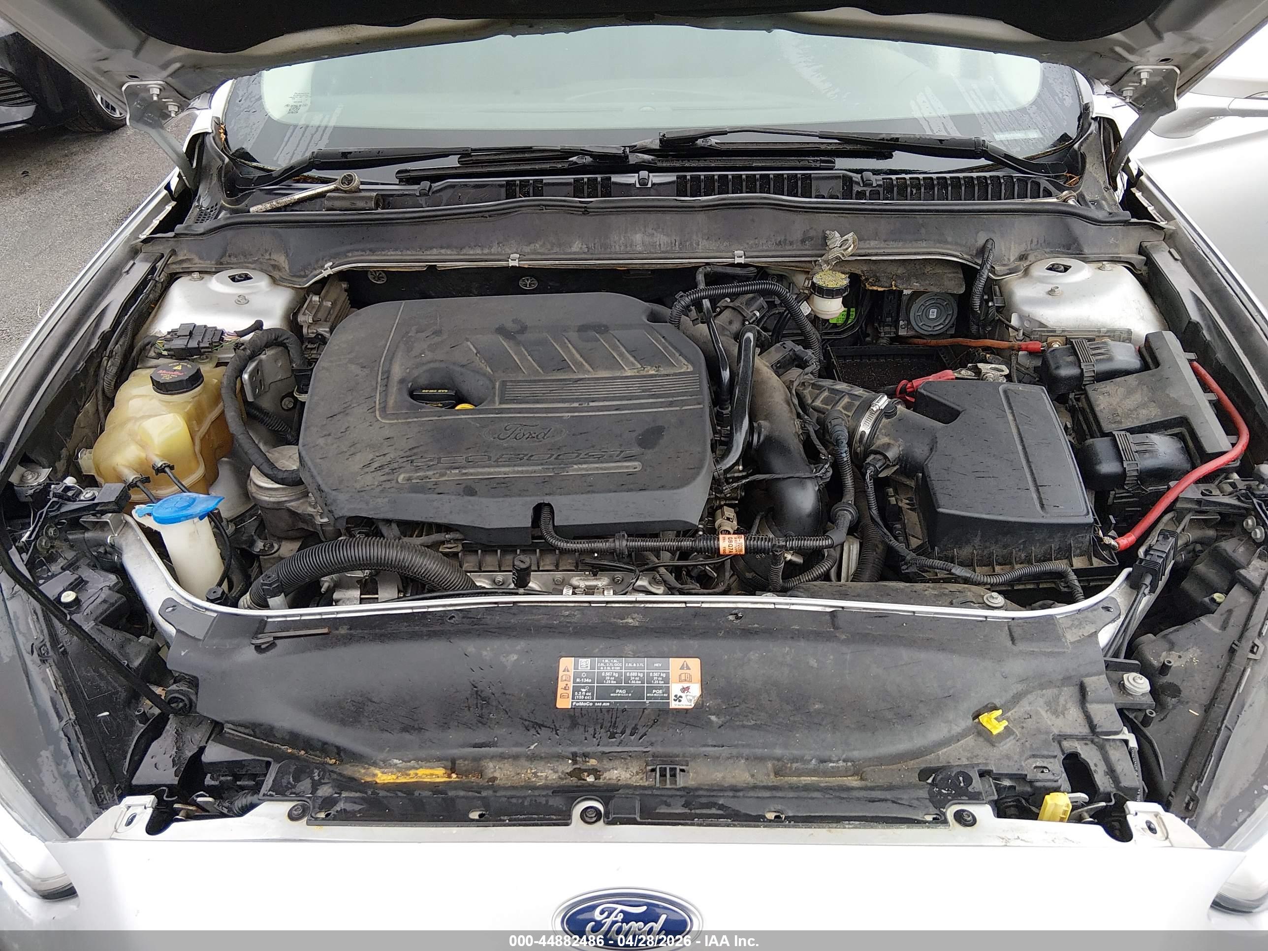 FORD FUSION image 10