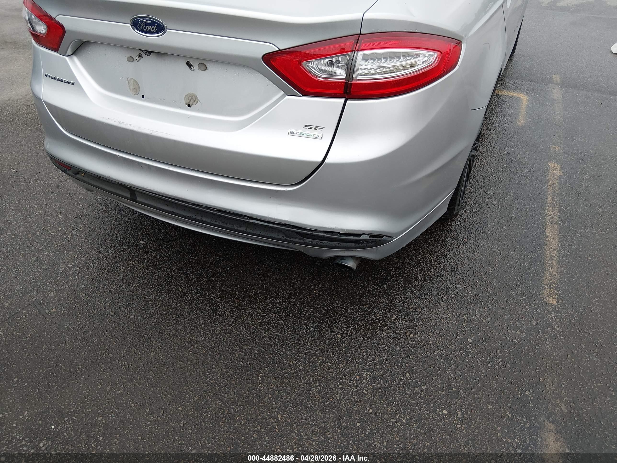 FORD FUSION image 6