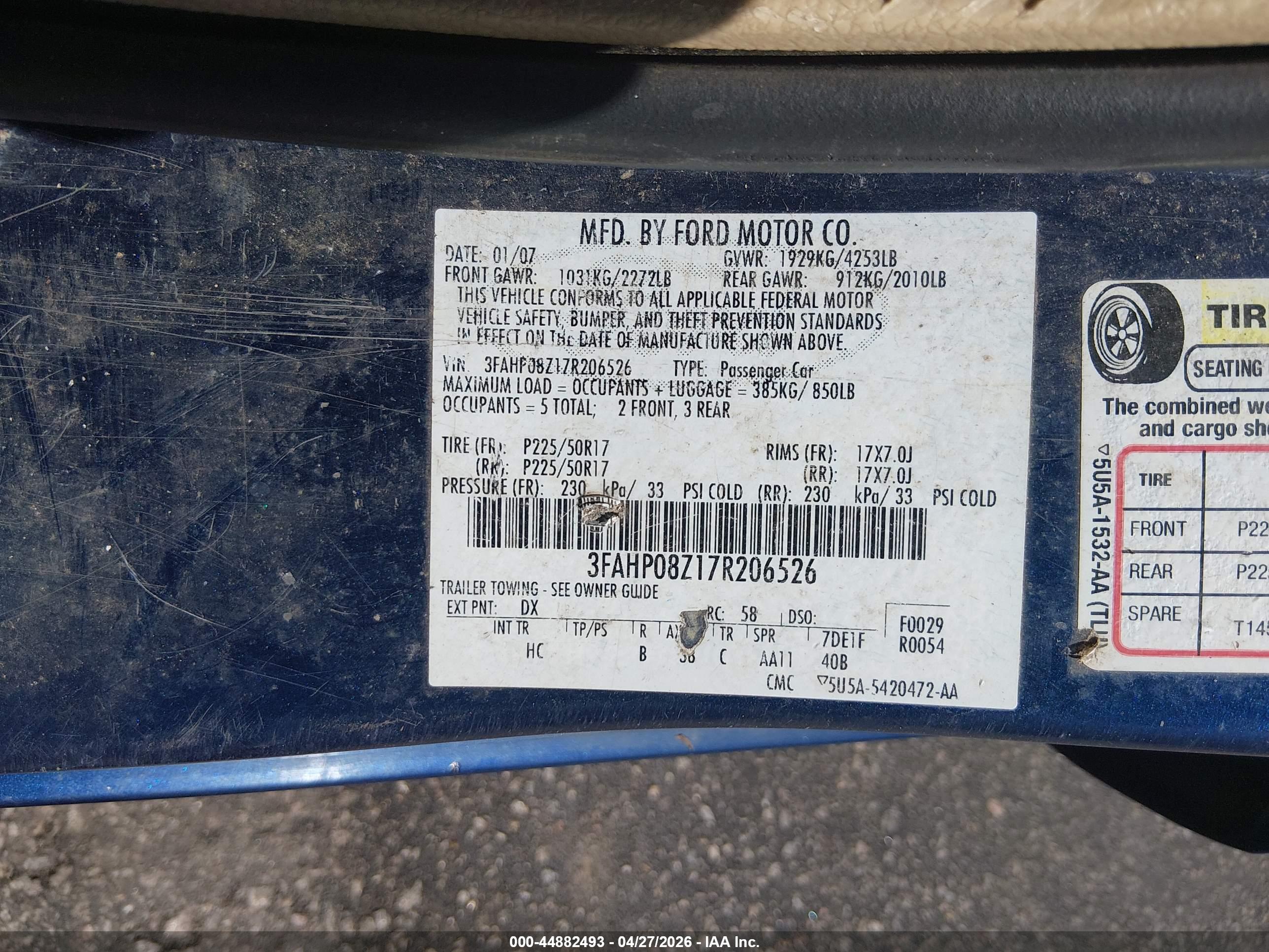 FORD FUSION image 9