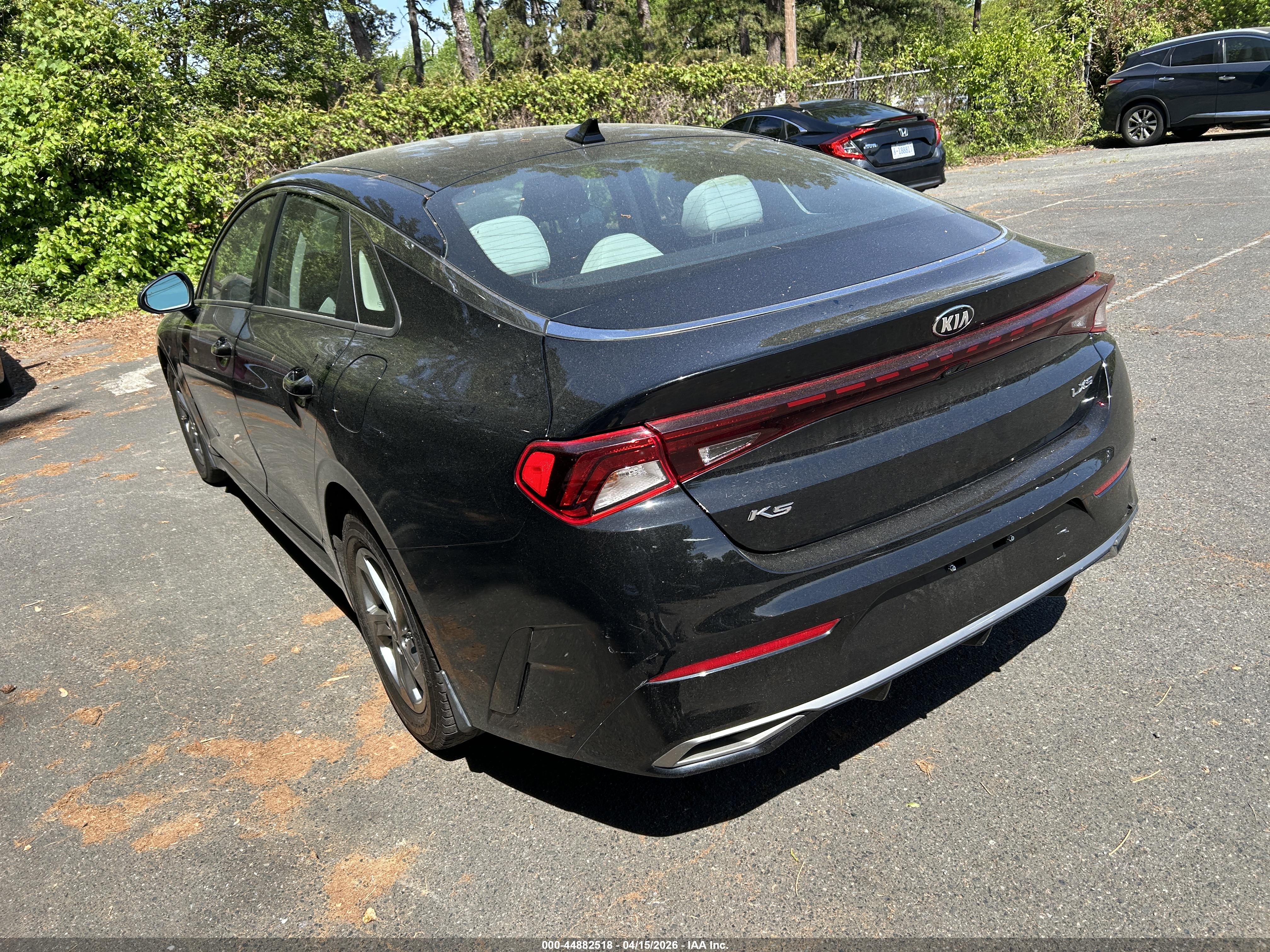 KIA K5 image 3
