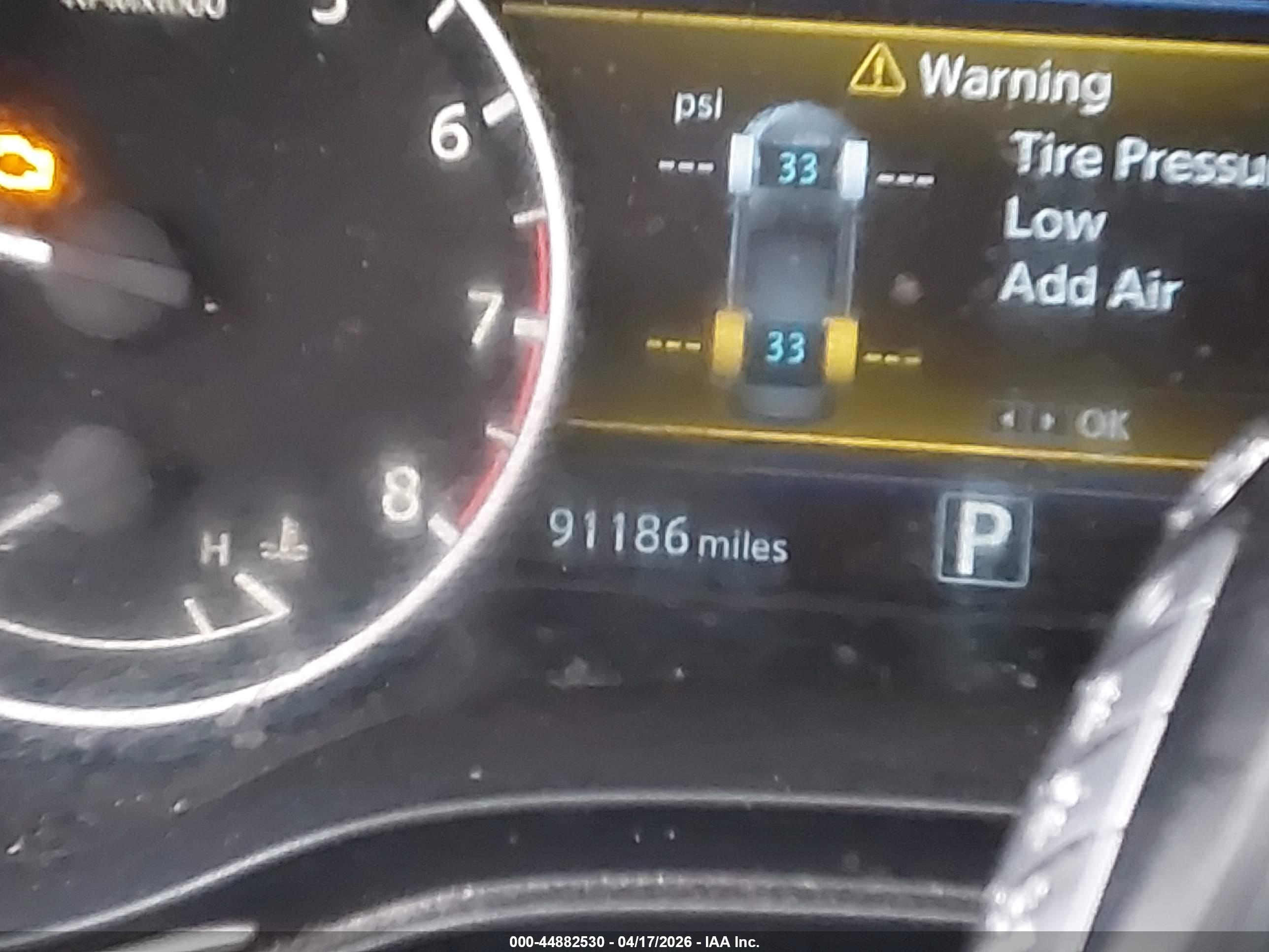 NISSAN MAXIMA image 7