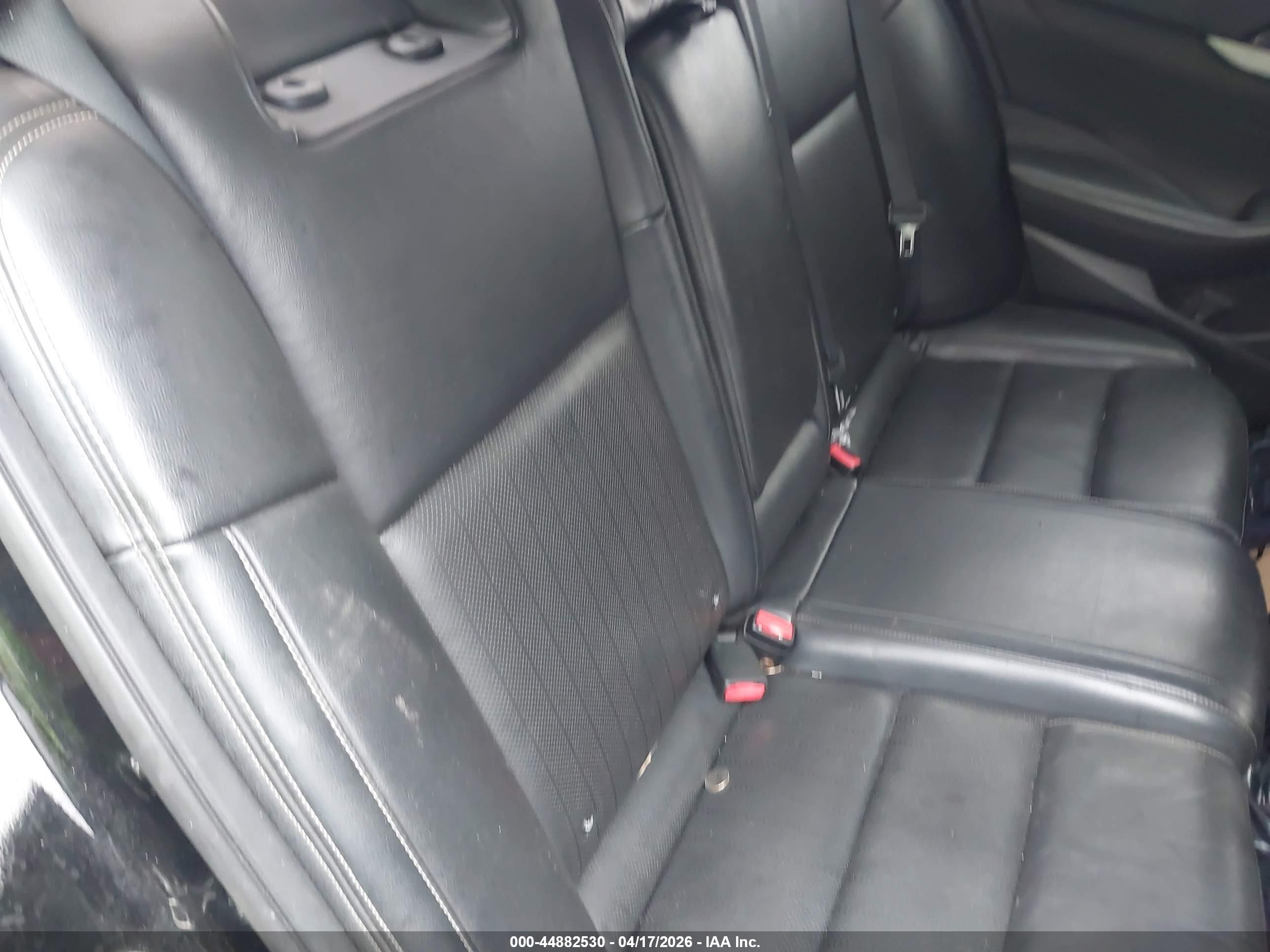 NISSAN MAXIMA image 8