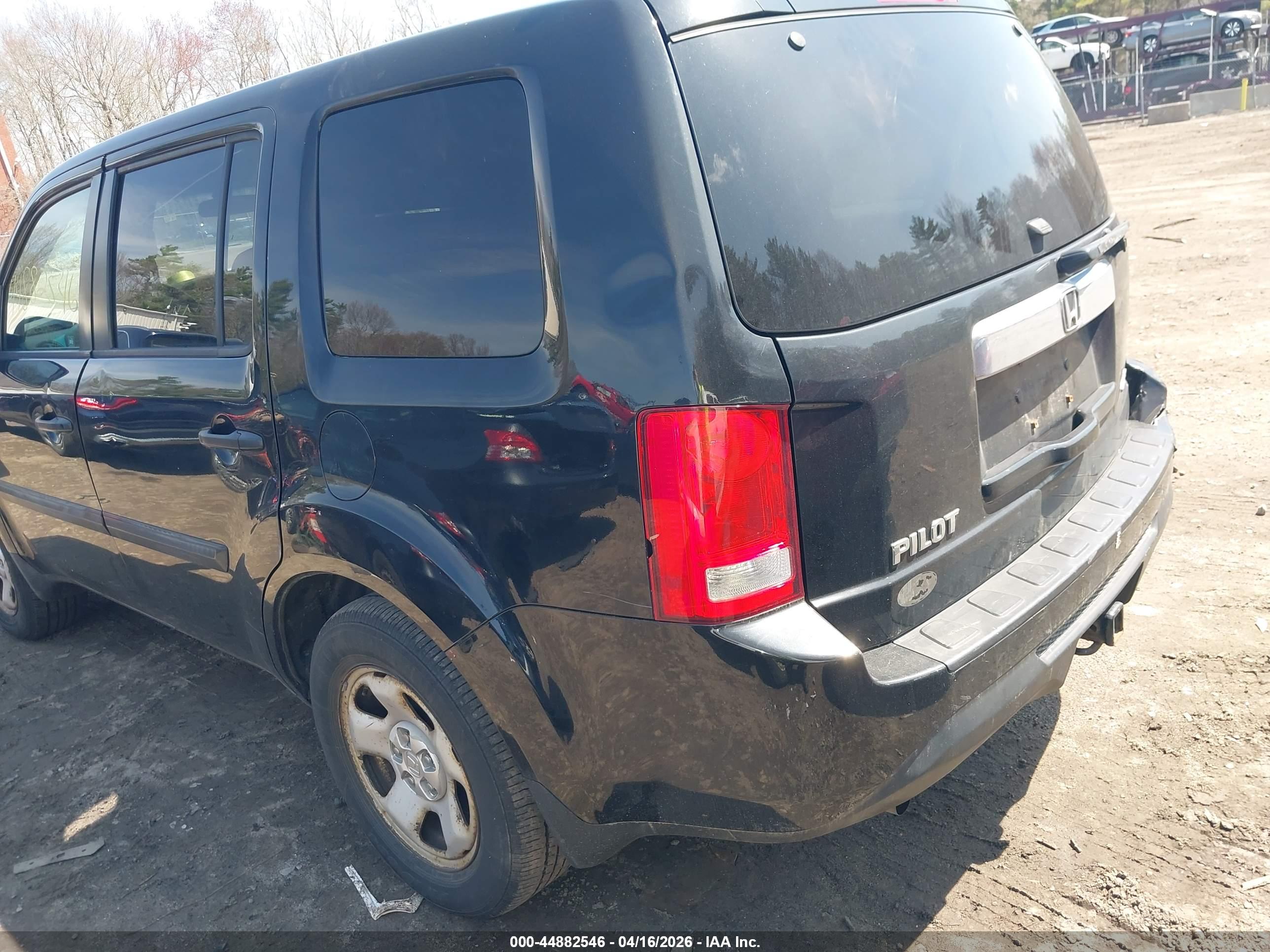 HONDA PILOT image 3