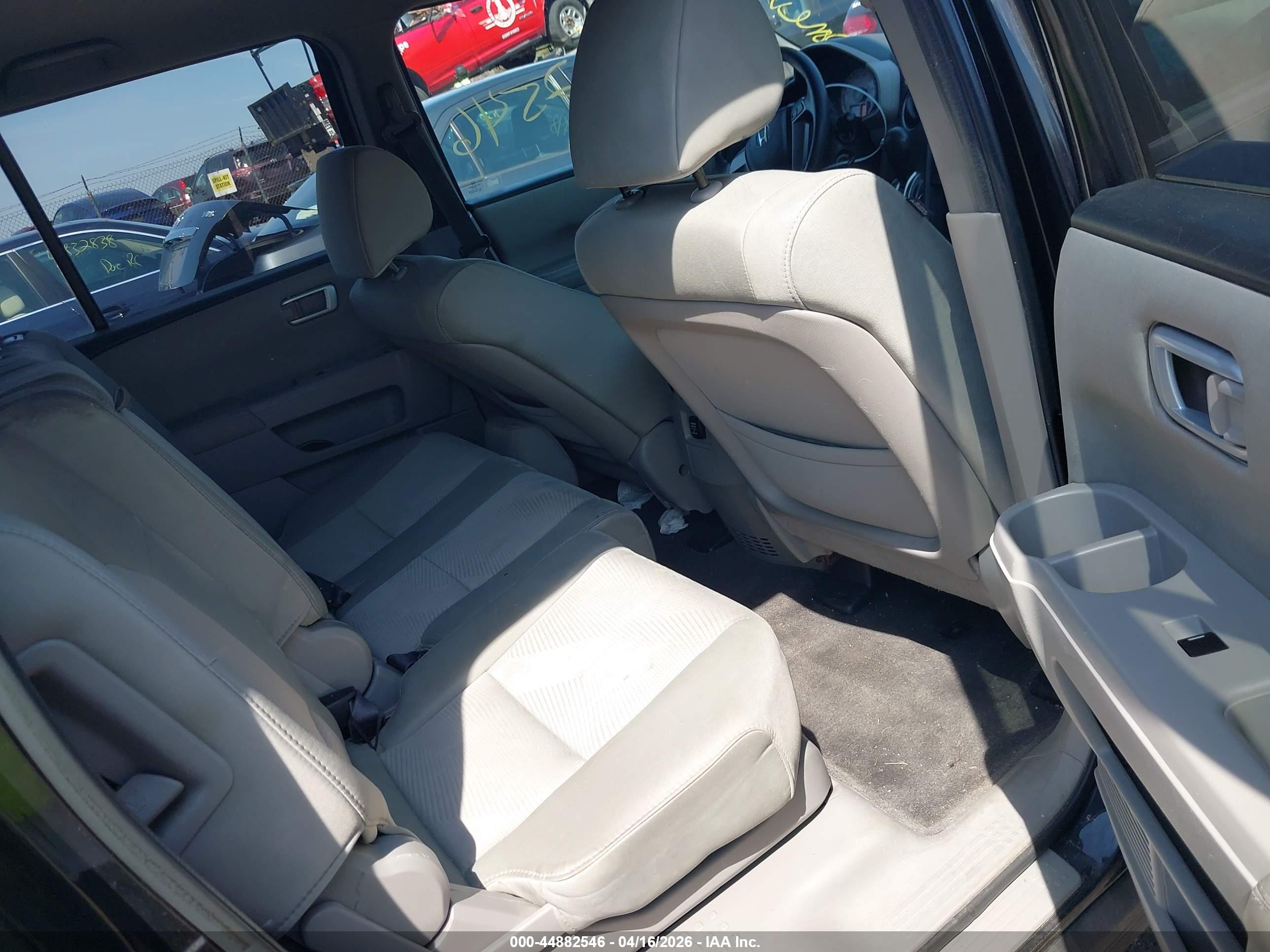 HONDA PILOT image 8