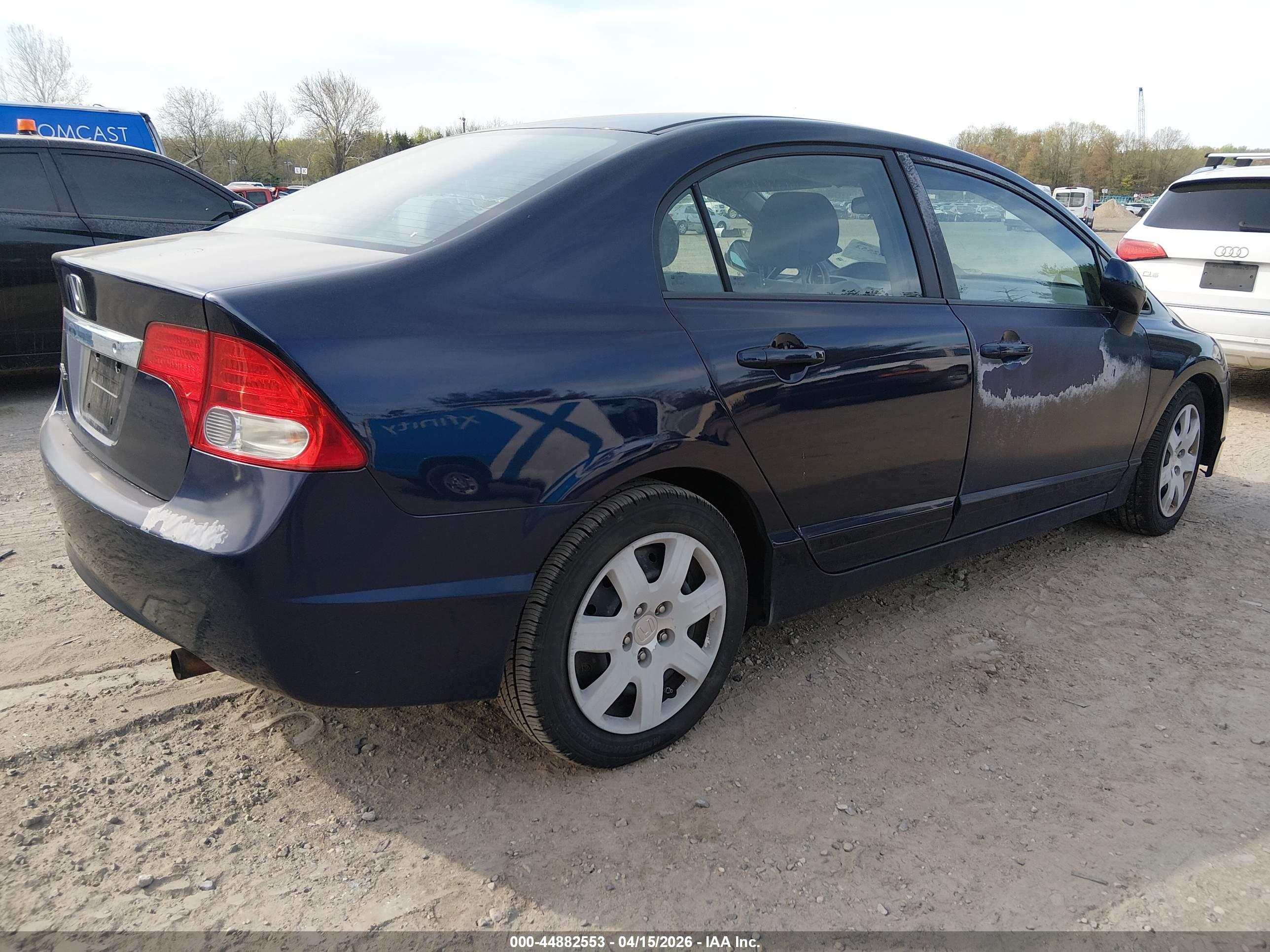 HONDA CIVIC image 4