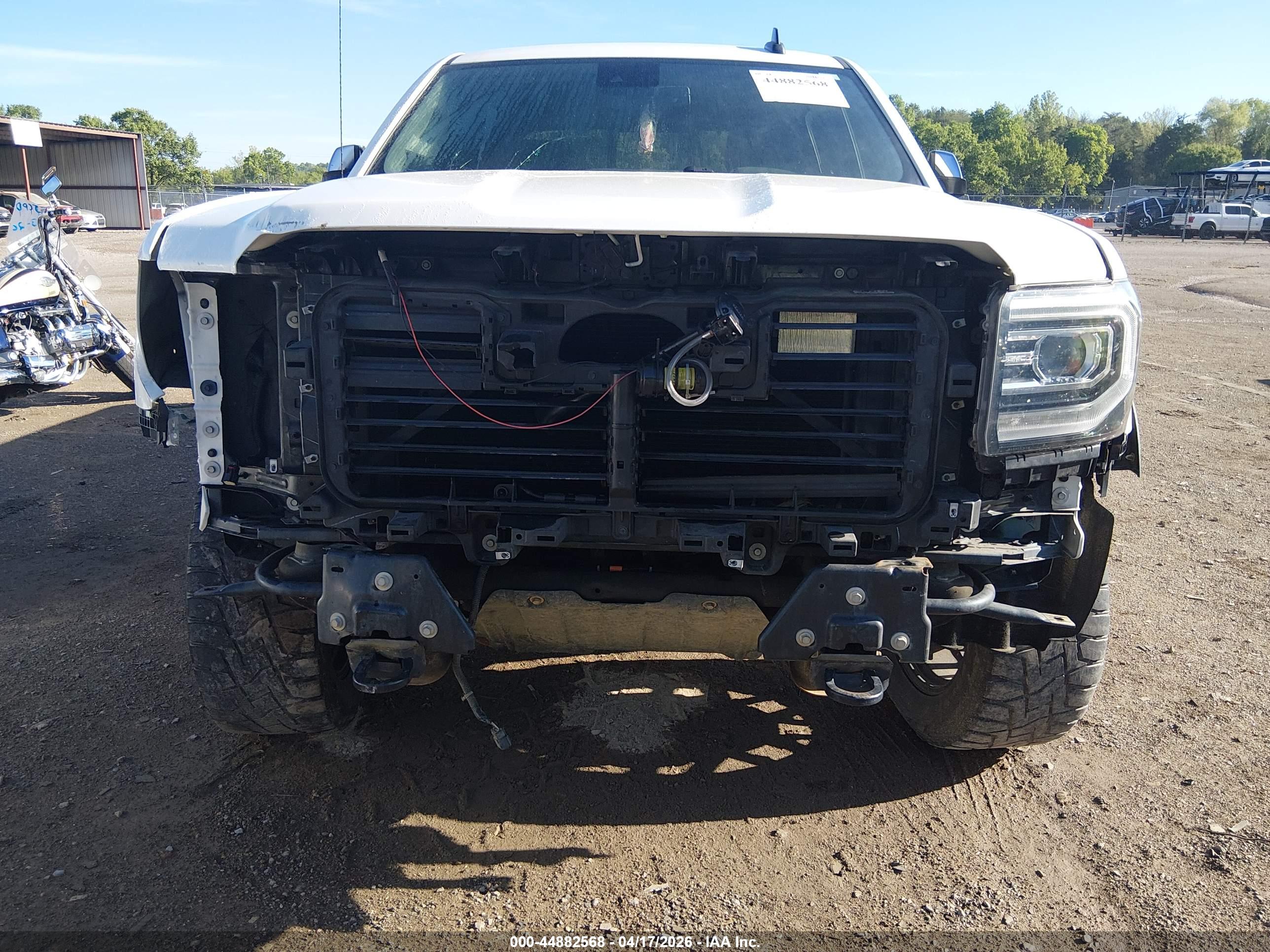 GMC SIERRA image 6