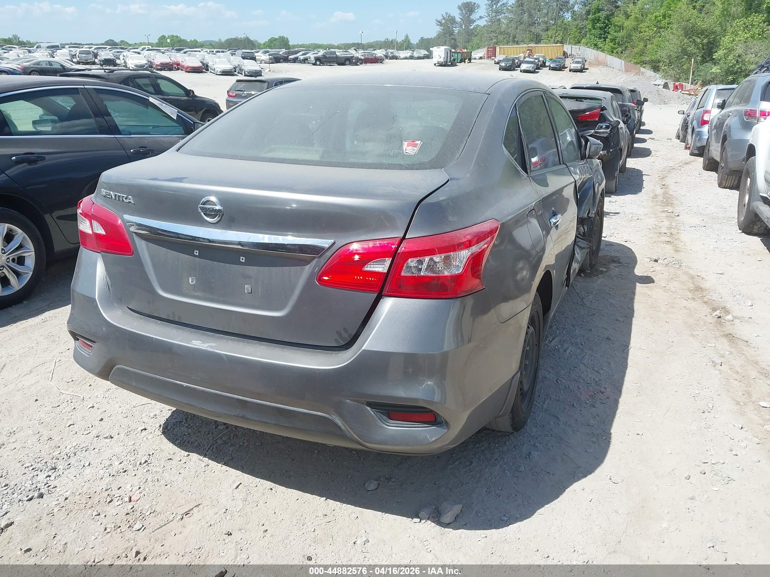 NISSAN SENTRA image 4