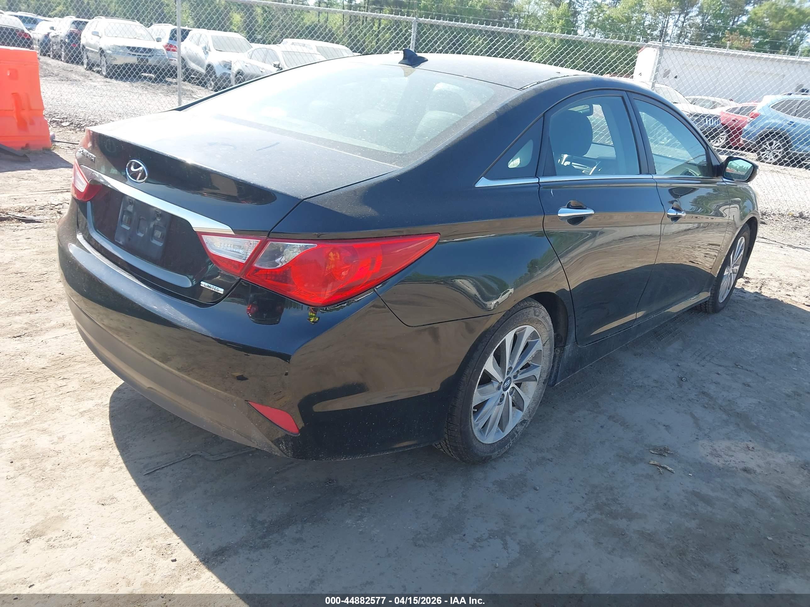 HYUNDAI SONATA image 4