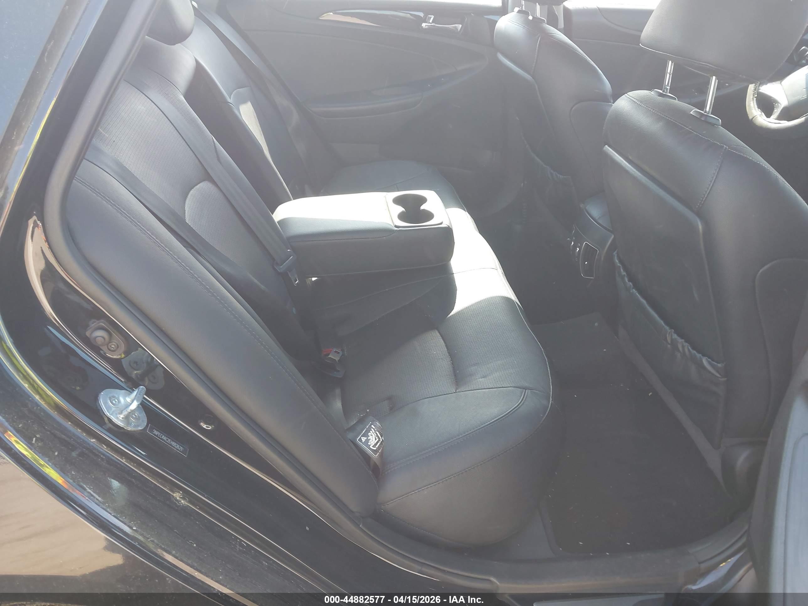 HYUNDAI SONATA image 8