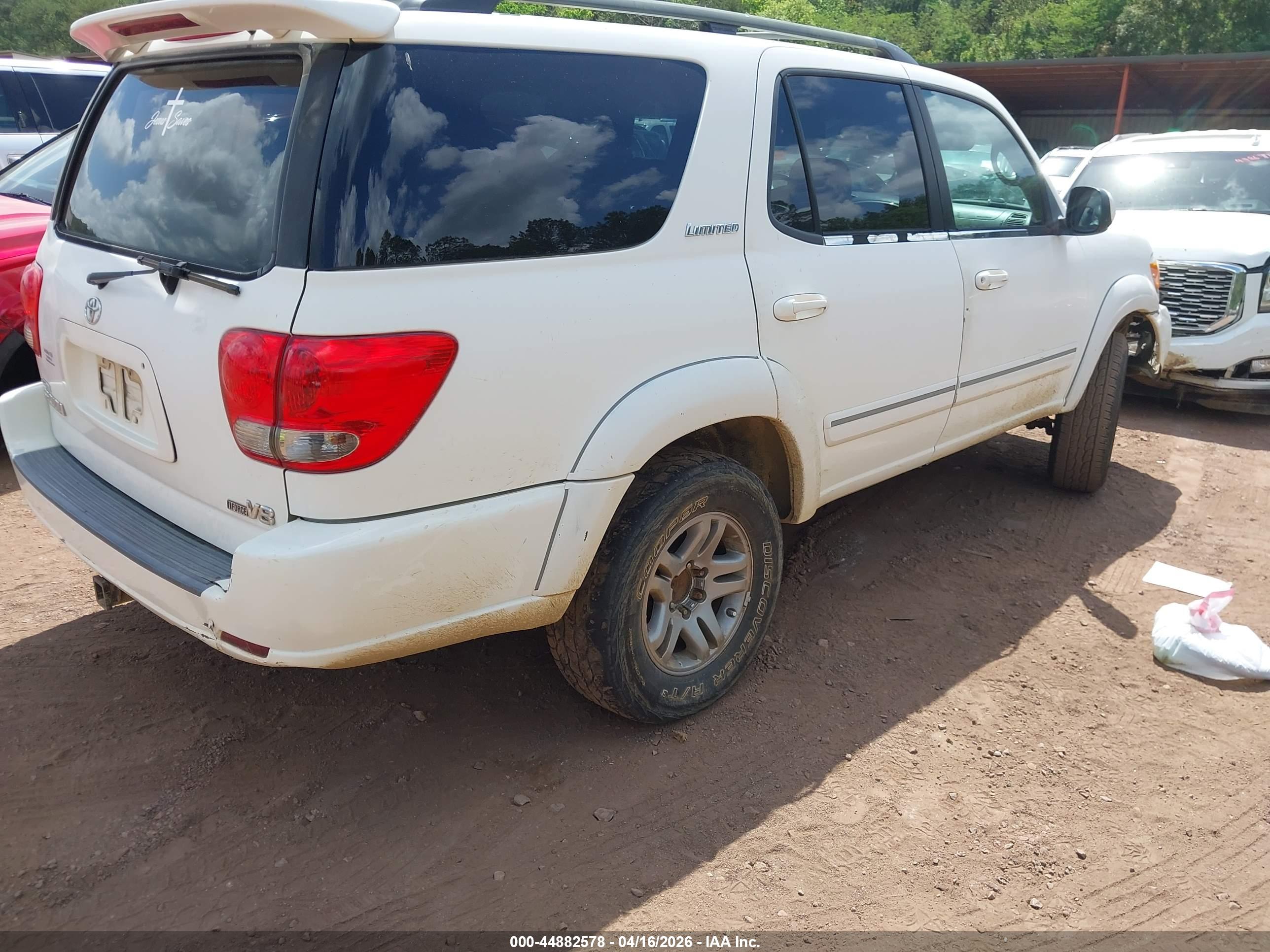 TOYOTA SEQUOIA image 4