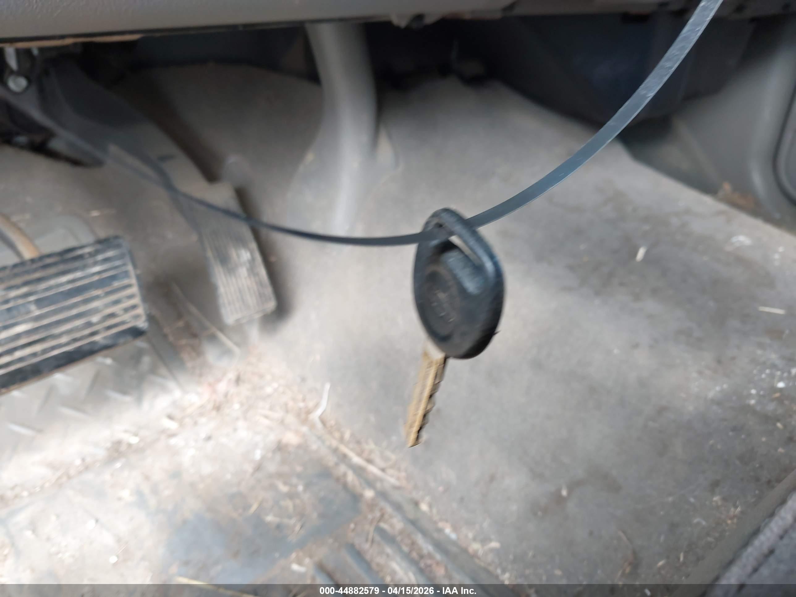 CHEVROLET AVALANCHE image 11